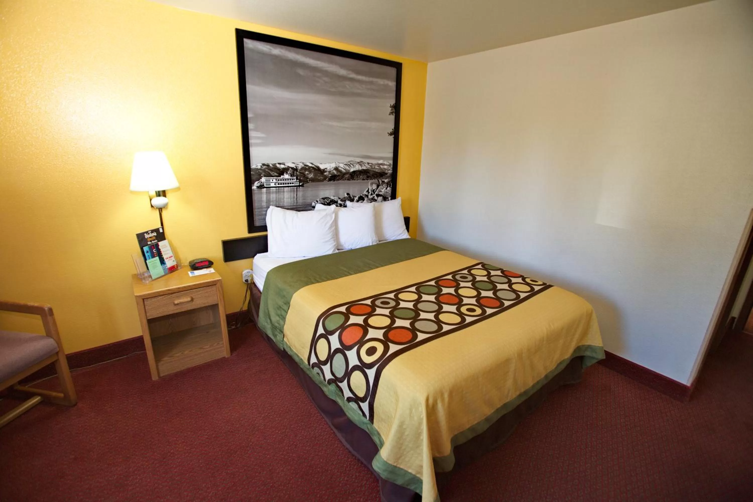 Decorative detail, Bed in Super 8 by Wyndham Elko