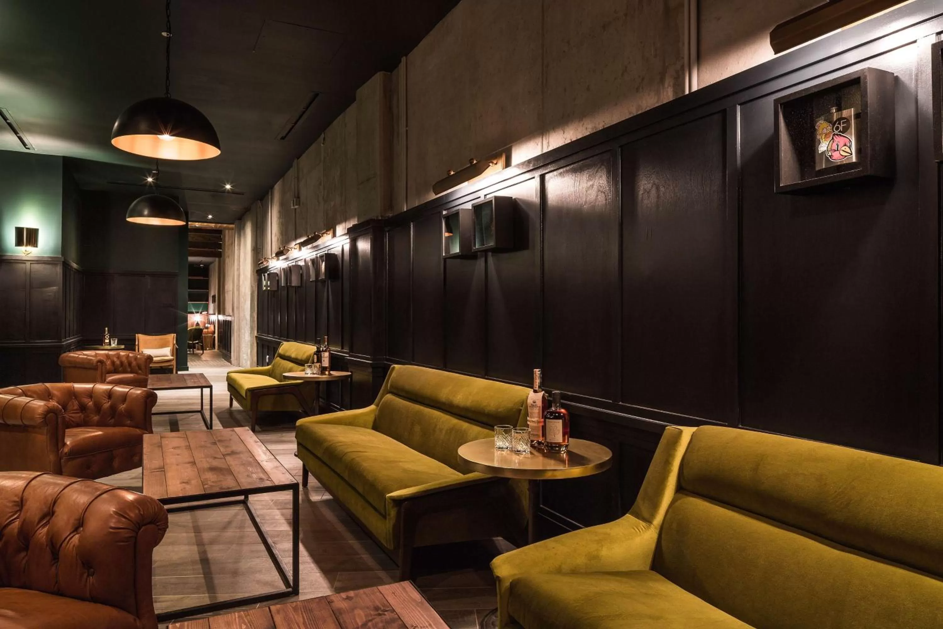 Lounge or bar in Motto by Hilton Washington DC City Center