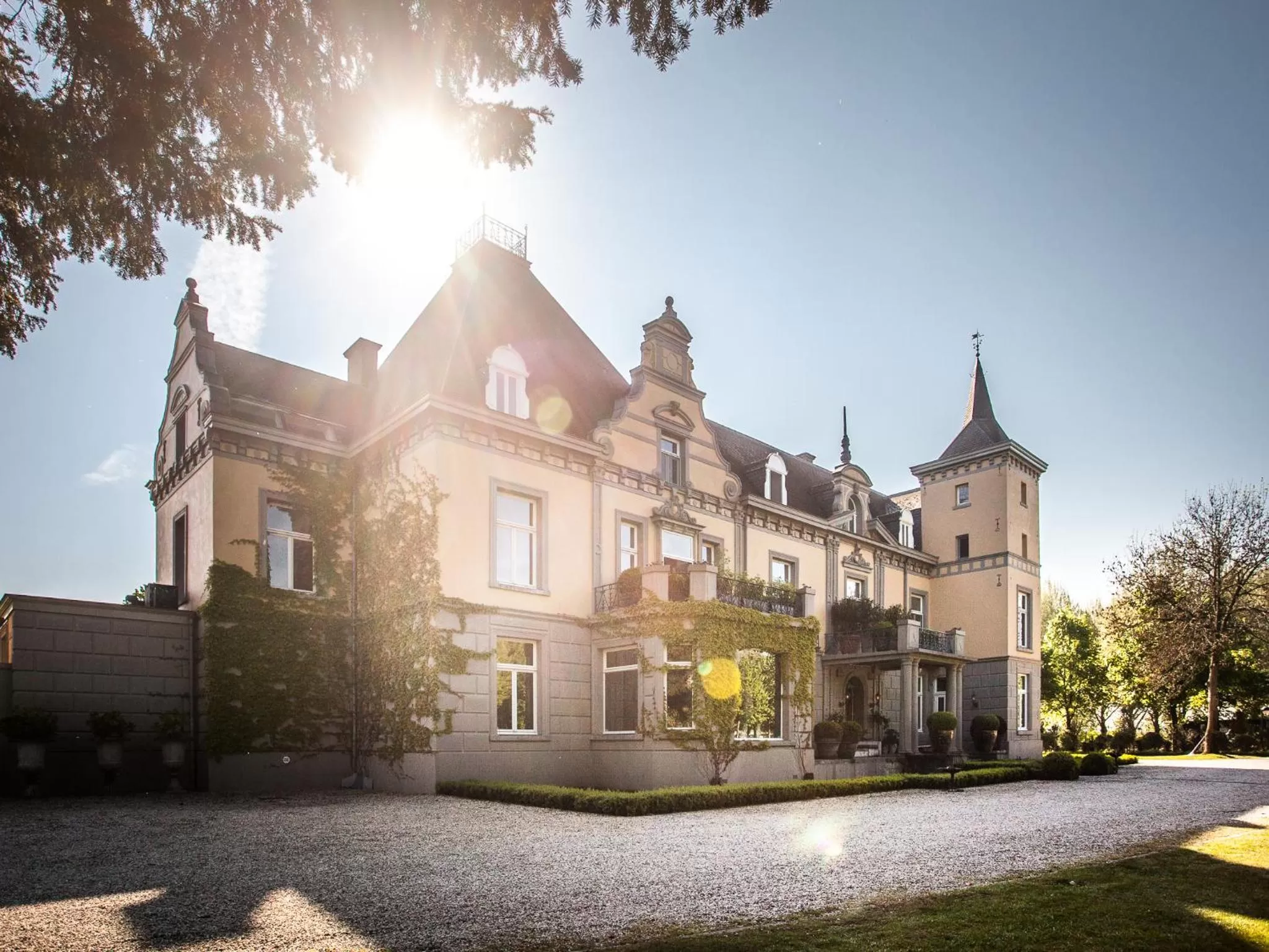 Property building in Landgoed Kasteel de Hoogenweerth