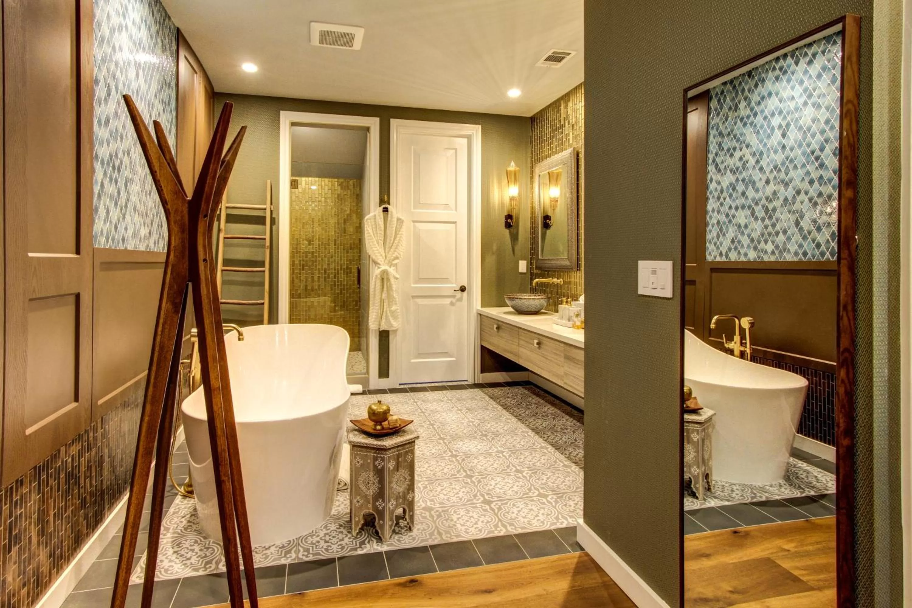 Bathroom in Bann at Oak Knoll Napa