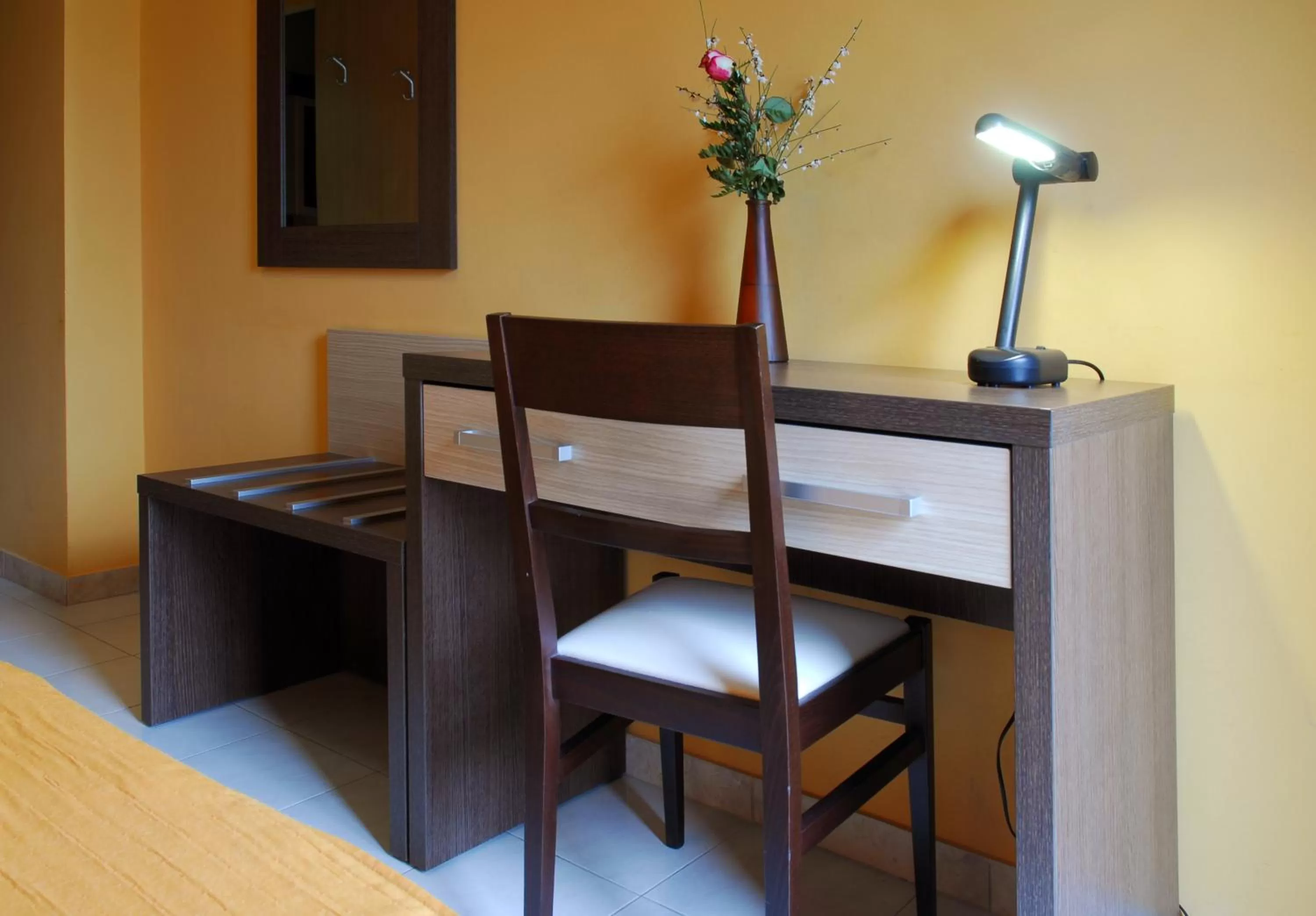 Seating area in Hotel Michelangelo