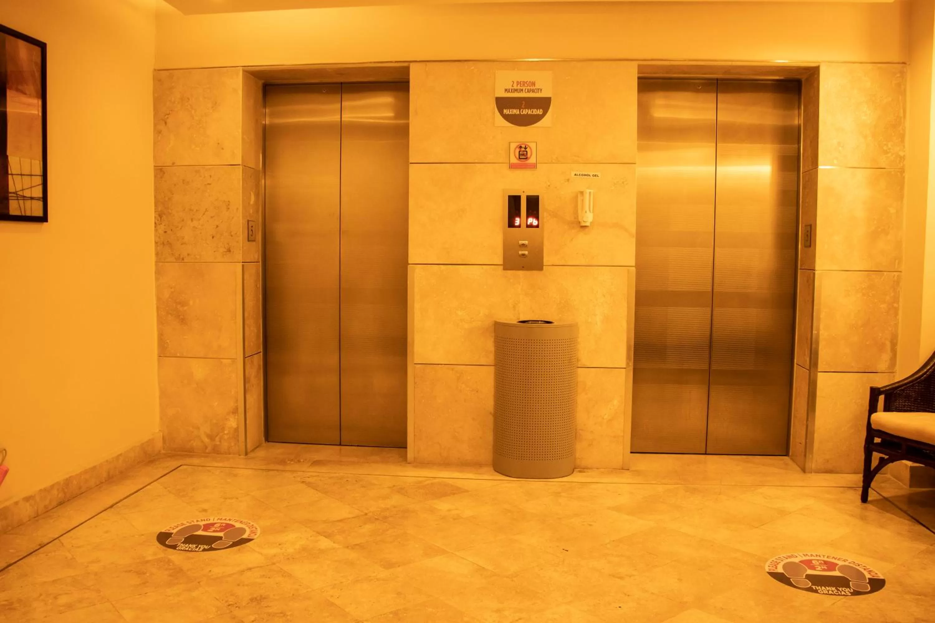 elevator in Radisson Colon 2,000 Hotel & Casino