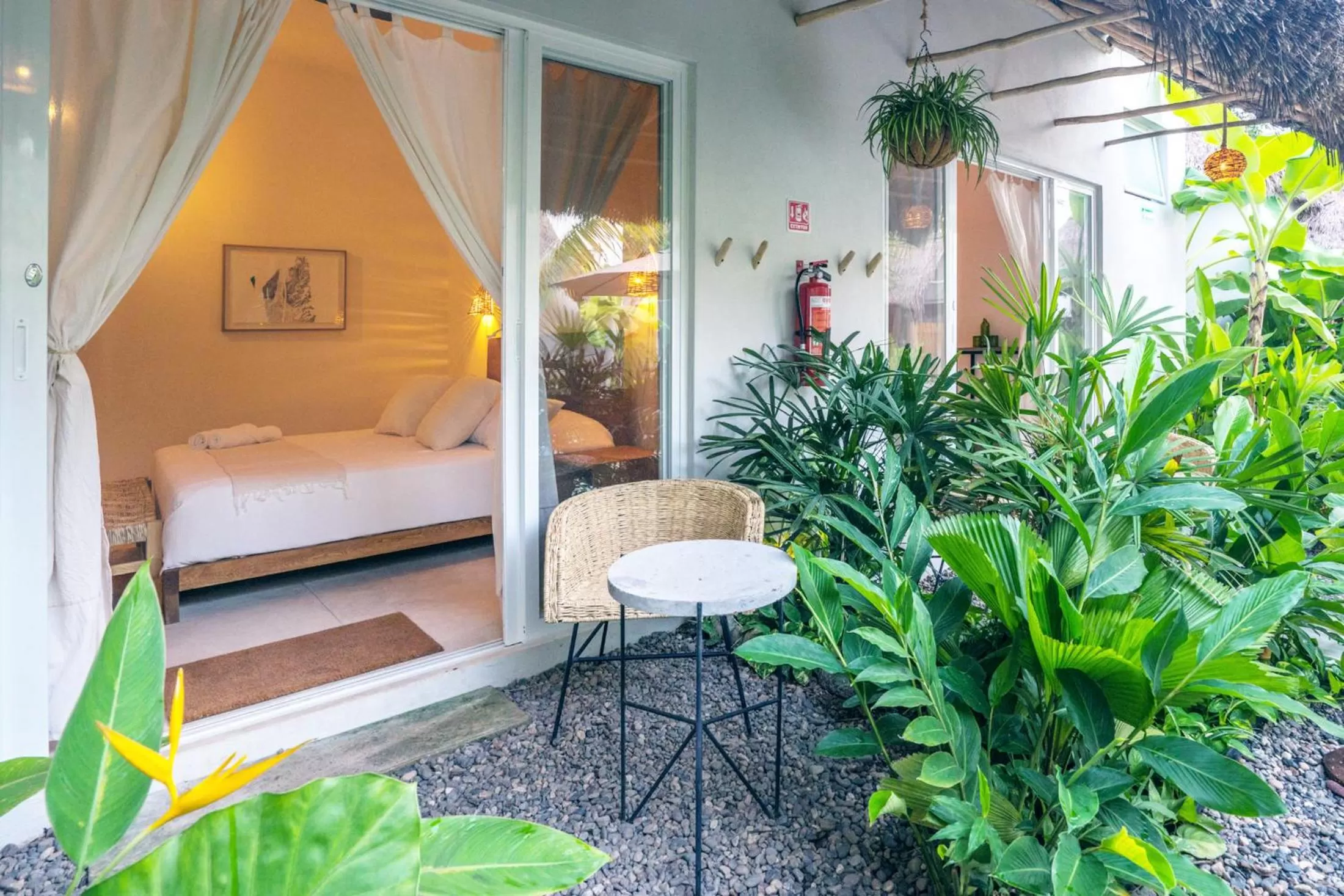 Balcony/Terrace, Bed in Marii Hotel Boutique