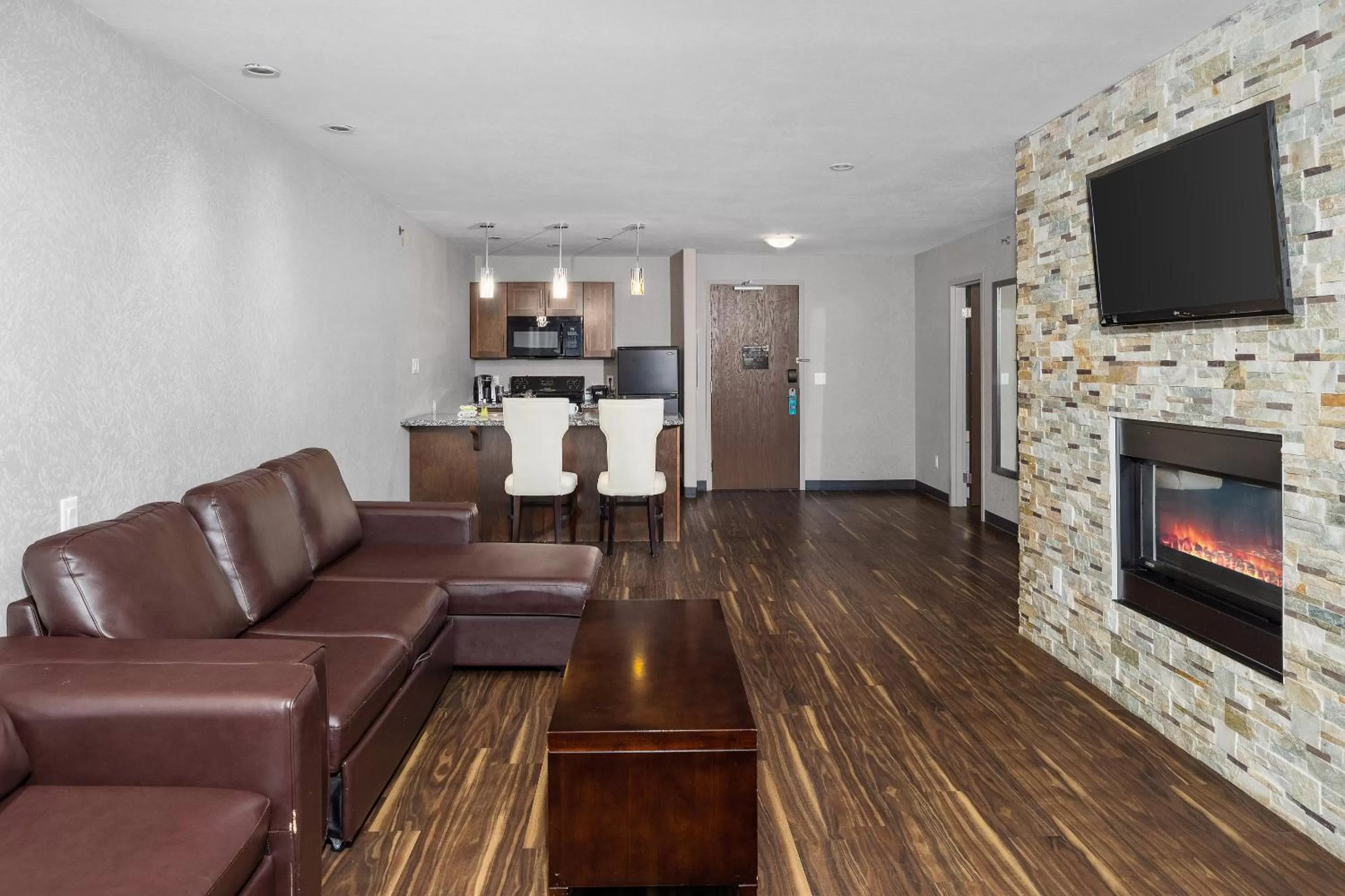 Photo of the whole room in Home Inn & Suites Yorkton