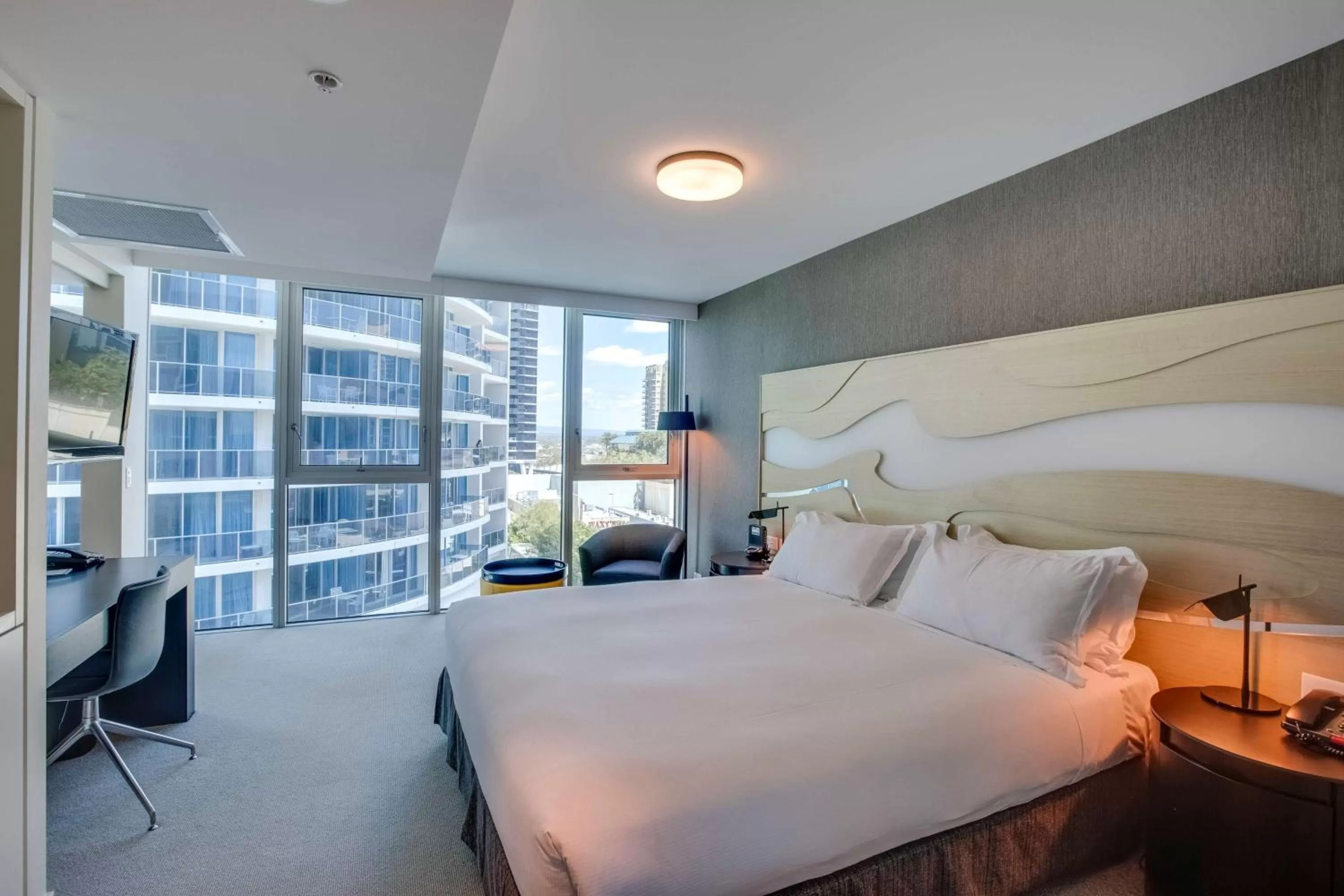 Bed in Hilton Surfers Paradise Hotel & Residences