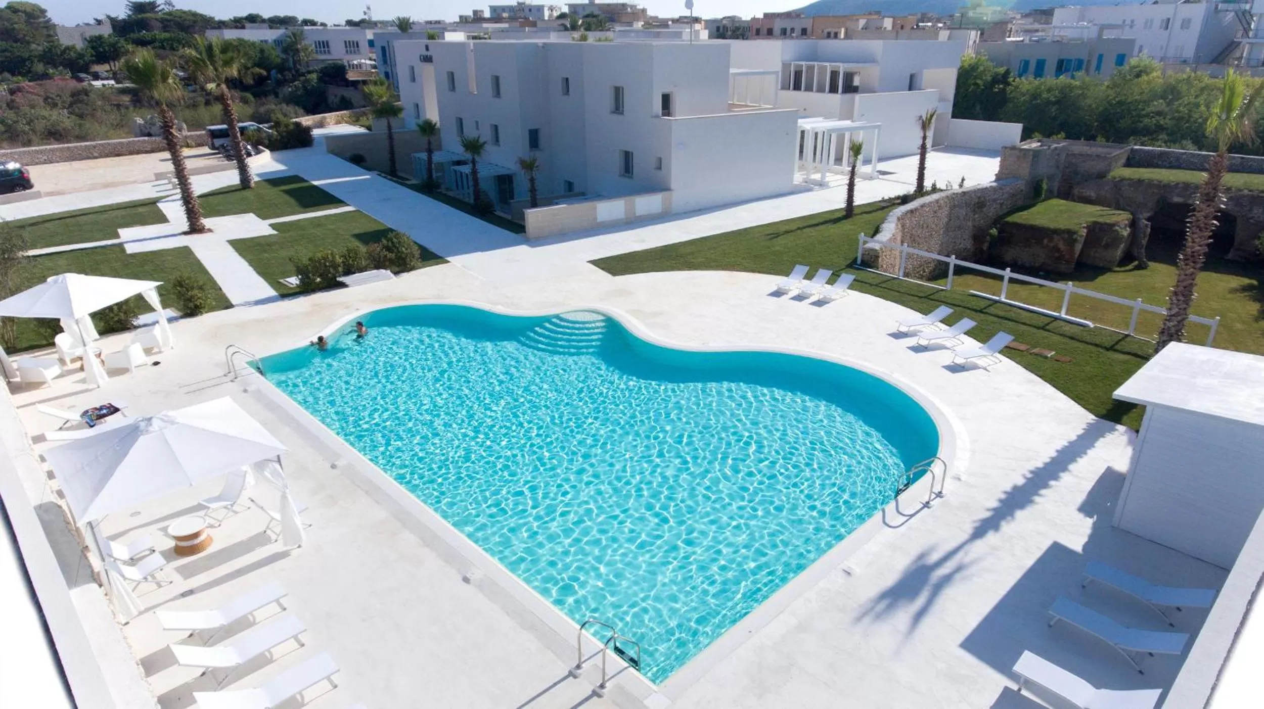 Swimming pool in Camarò Favignana