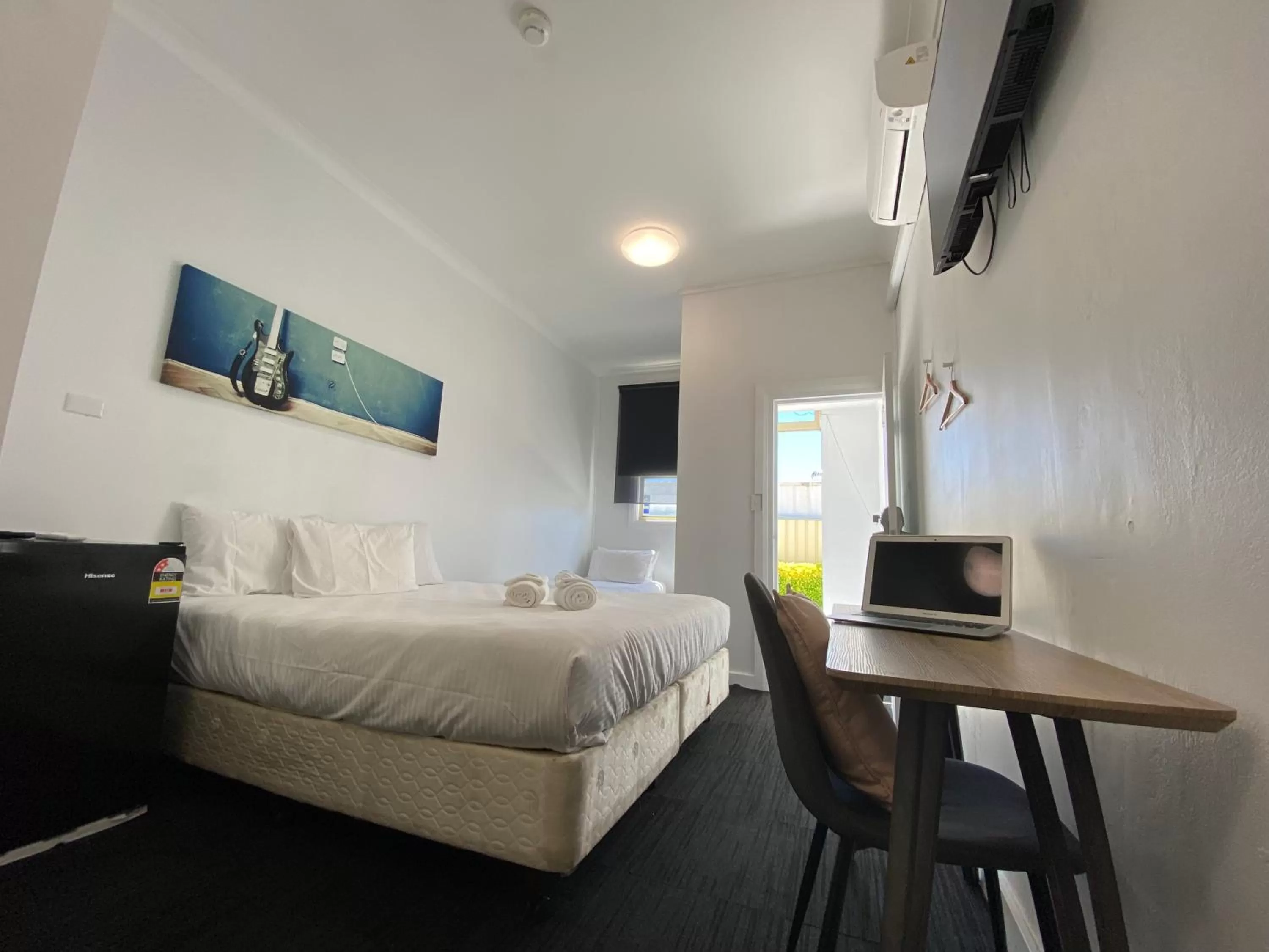 Bed in Central Motel Mudgee