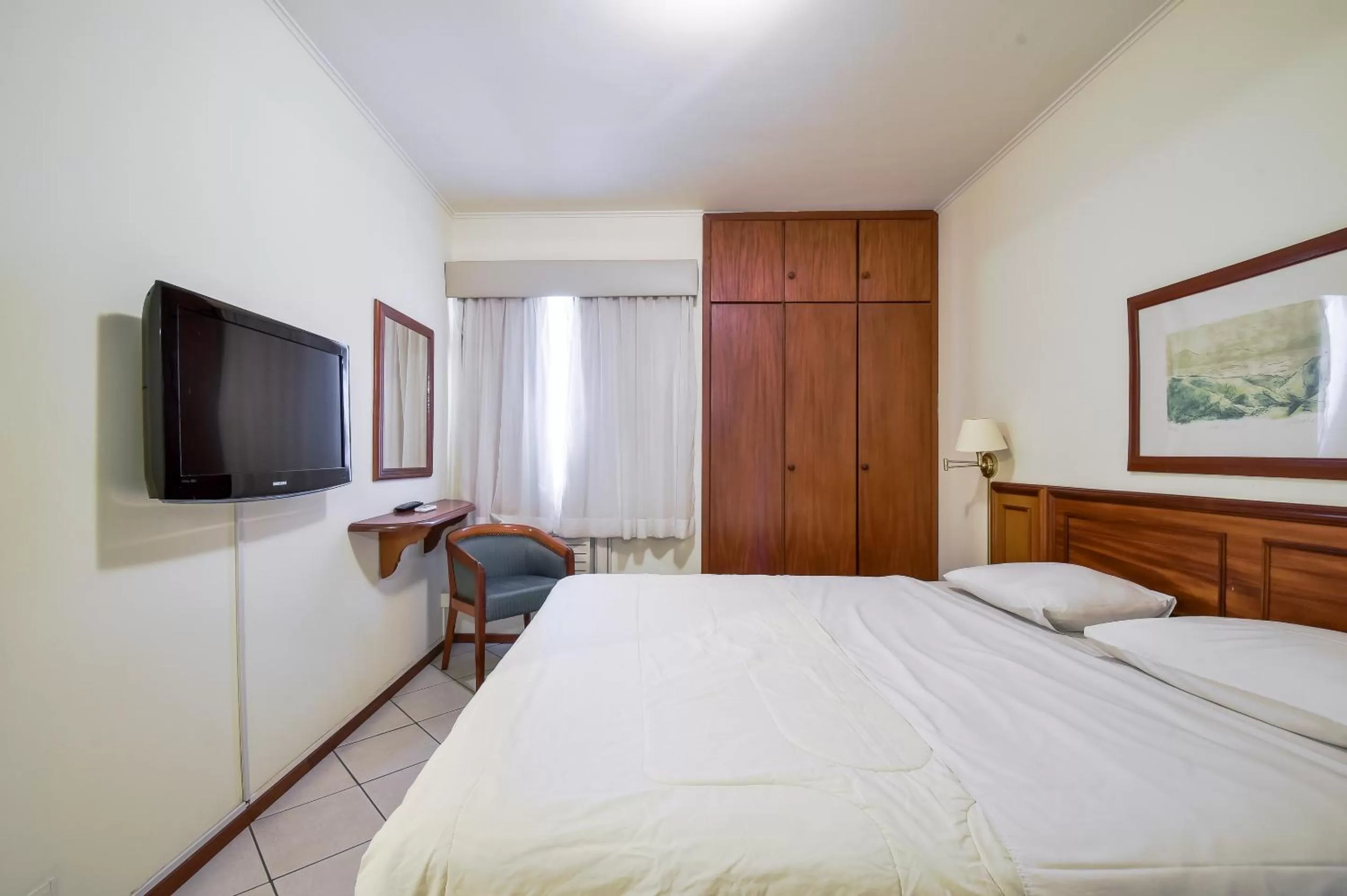 Photo of the whole room, Bed in Park Tower Campinas Residence by Nacional Inn