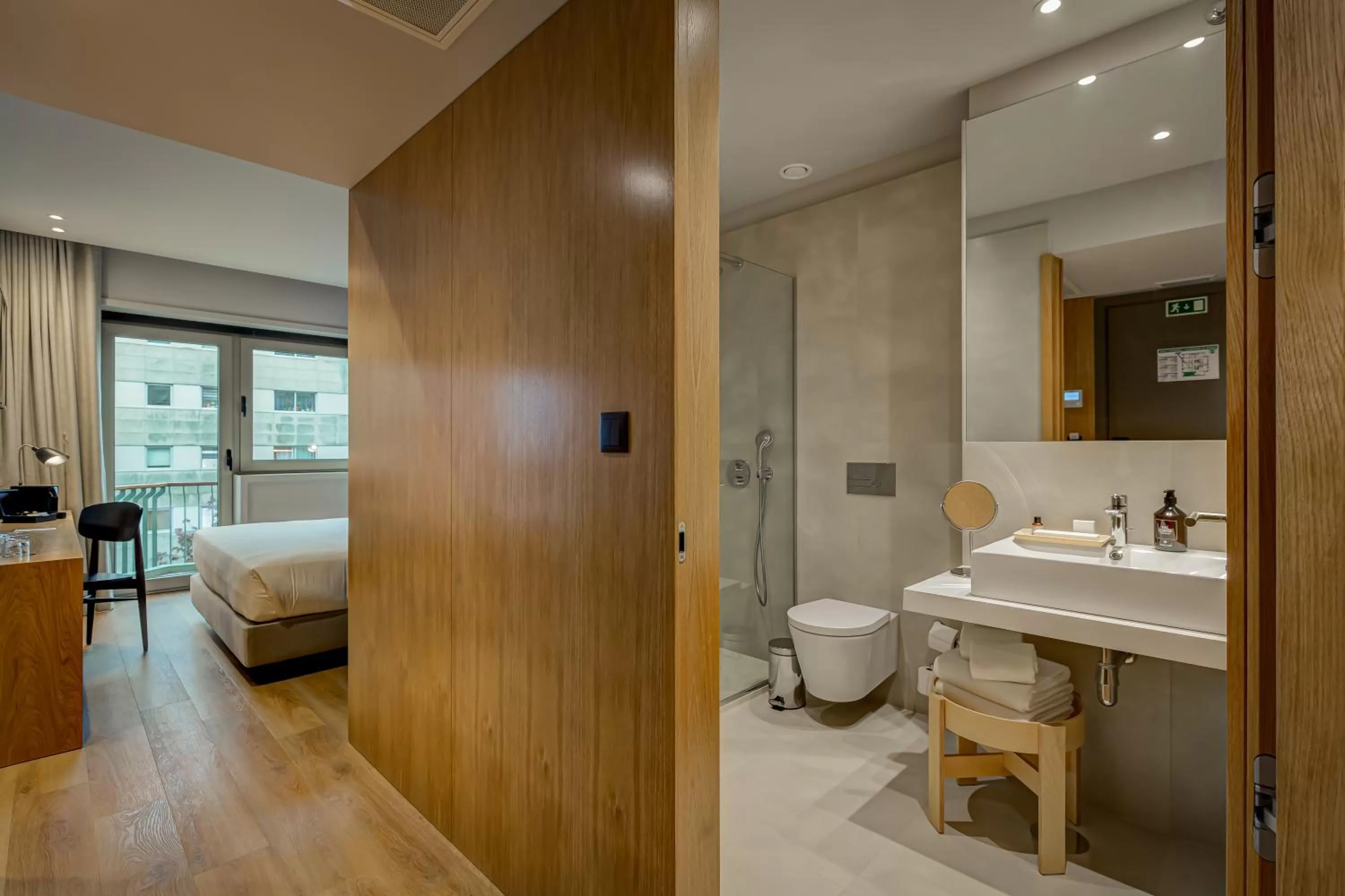 Photo of the whole room, Bed in Acta The Clover