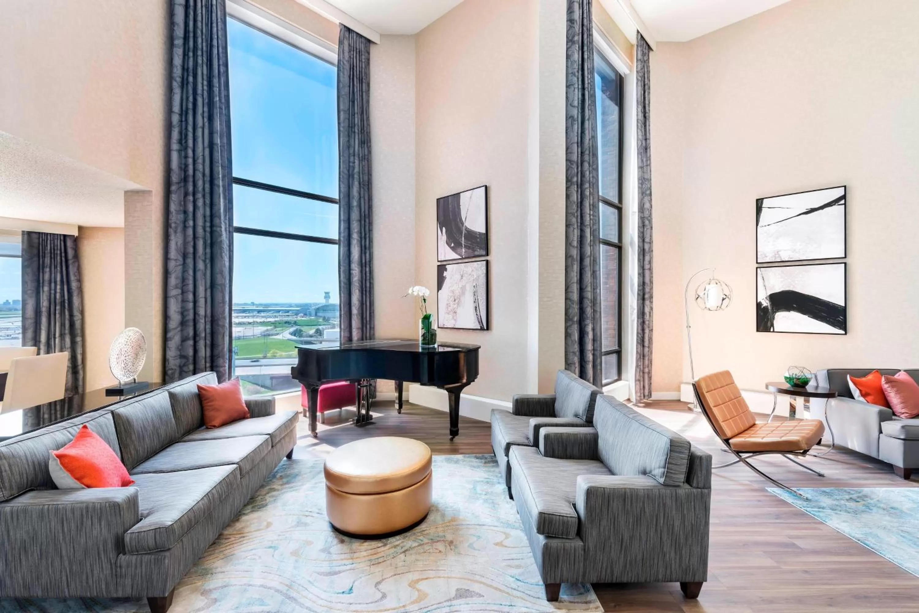 Photo of the whole room in The Westin Toronto Airport