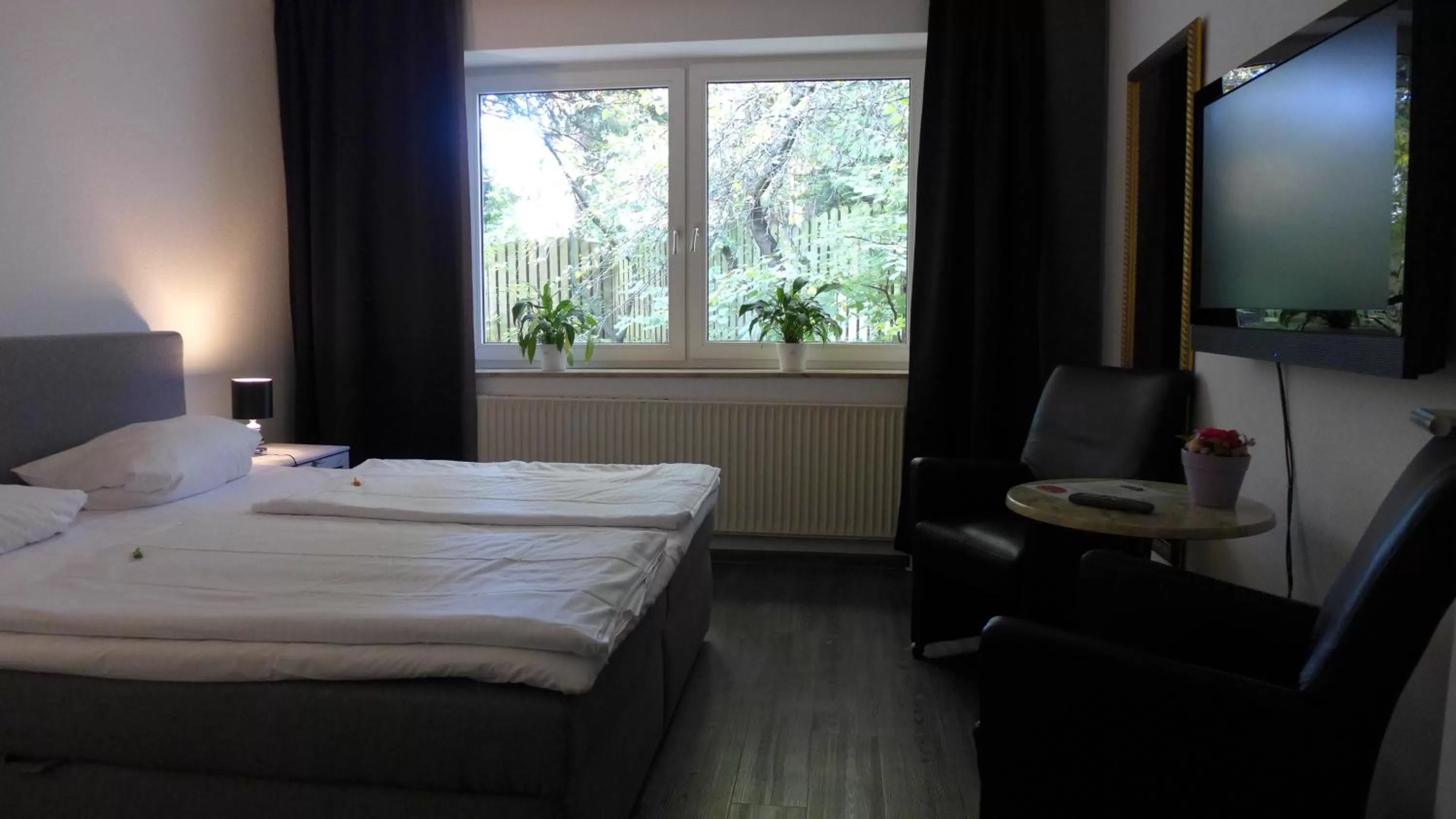 Photo of the whole room, Bed in Hotel Heidpark