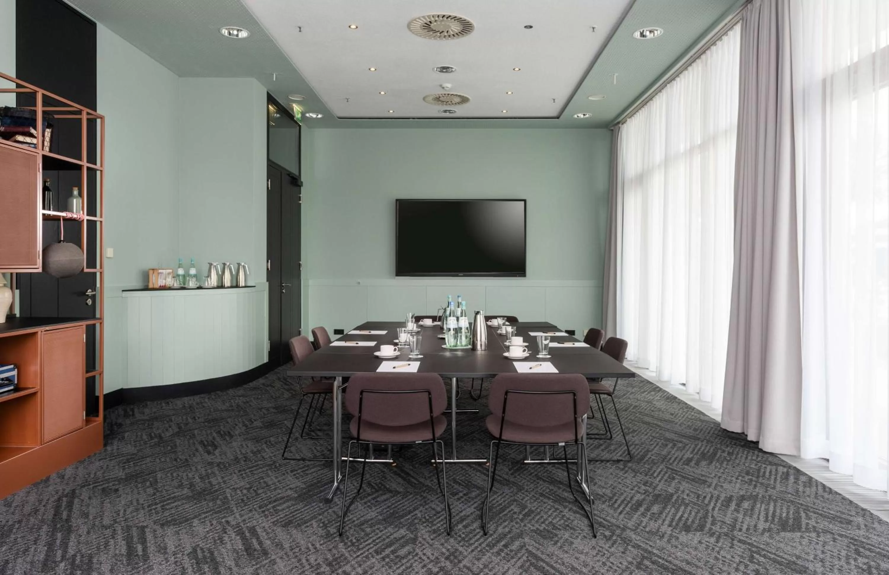 TV and multimedia in Vienna House by Wyndham Remarque Osnabrück