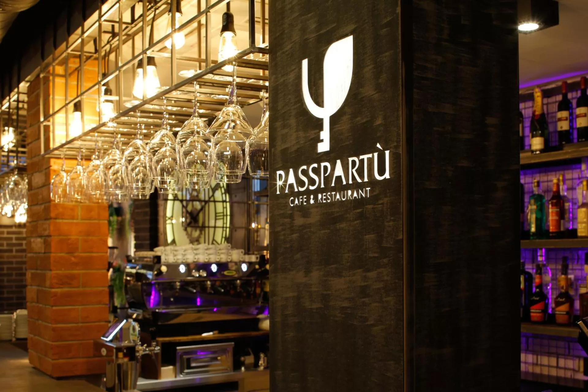 Restaurant/places to eat in Hotel Passpartù Home Garni