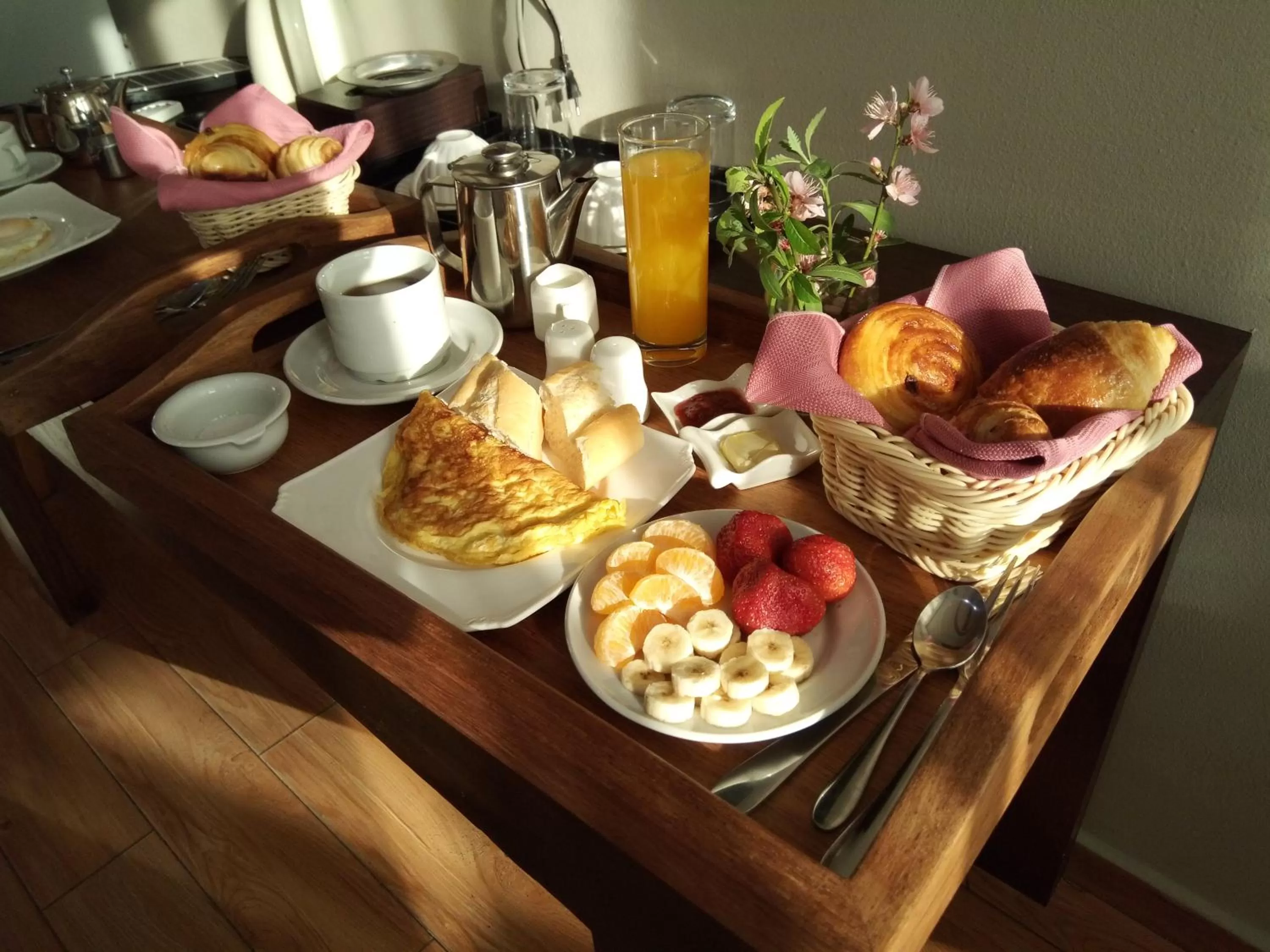 Food and drinks in Valiha Hotel Antananarivo