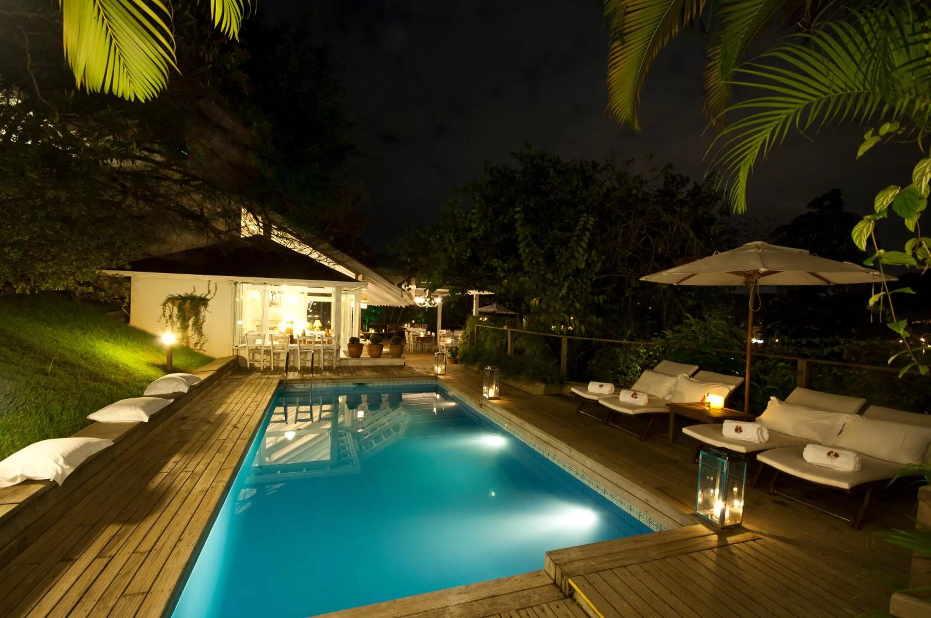 Restaurant/places to eat, Swimming Pool in Felissimo Exclusive Hotel