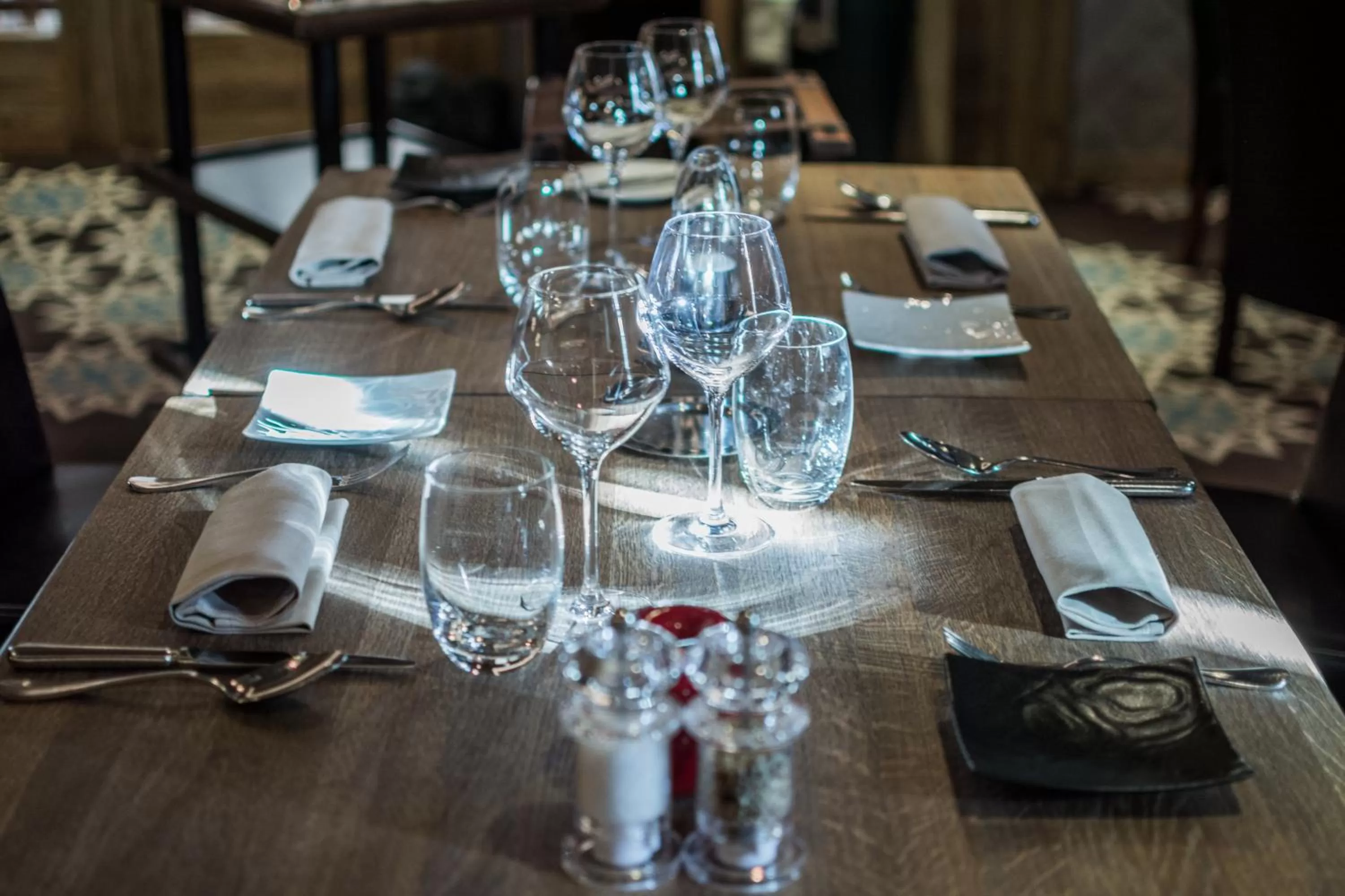 Restaurant/places to eat in Hôtel Les Suites du Montana by Les Etincelles