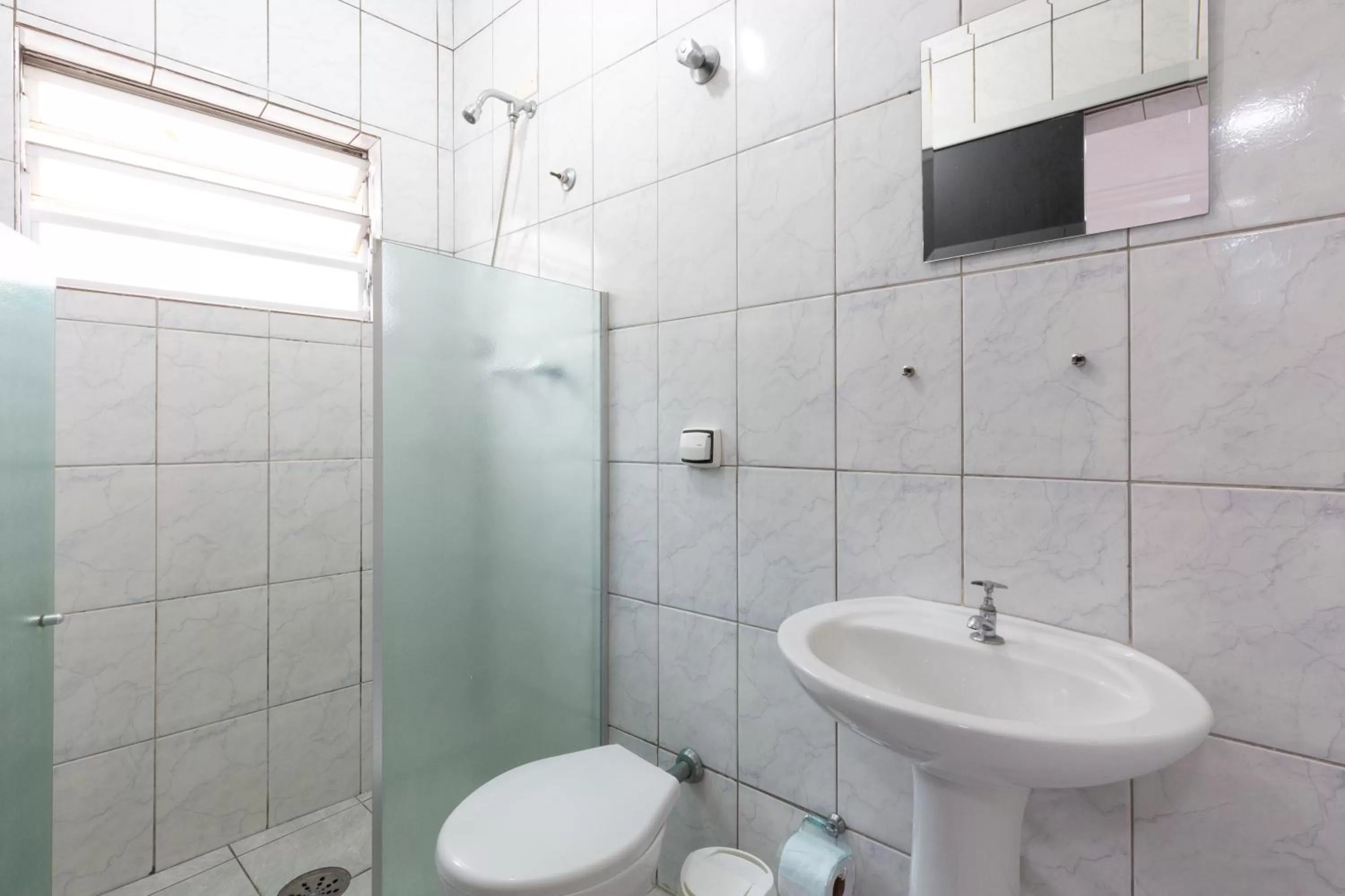 Bathroom in Hotel Anália Franco