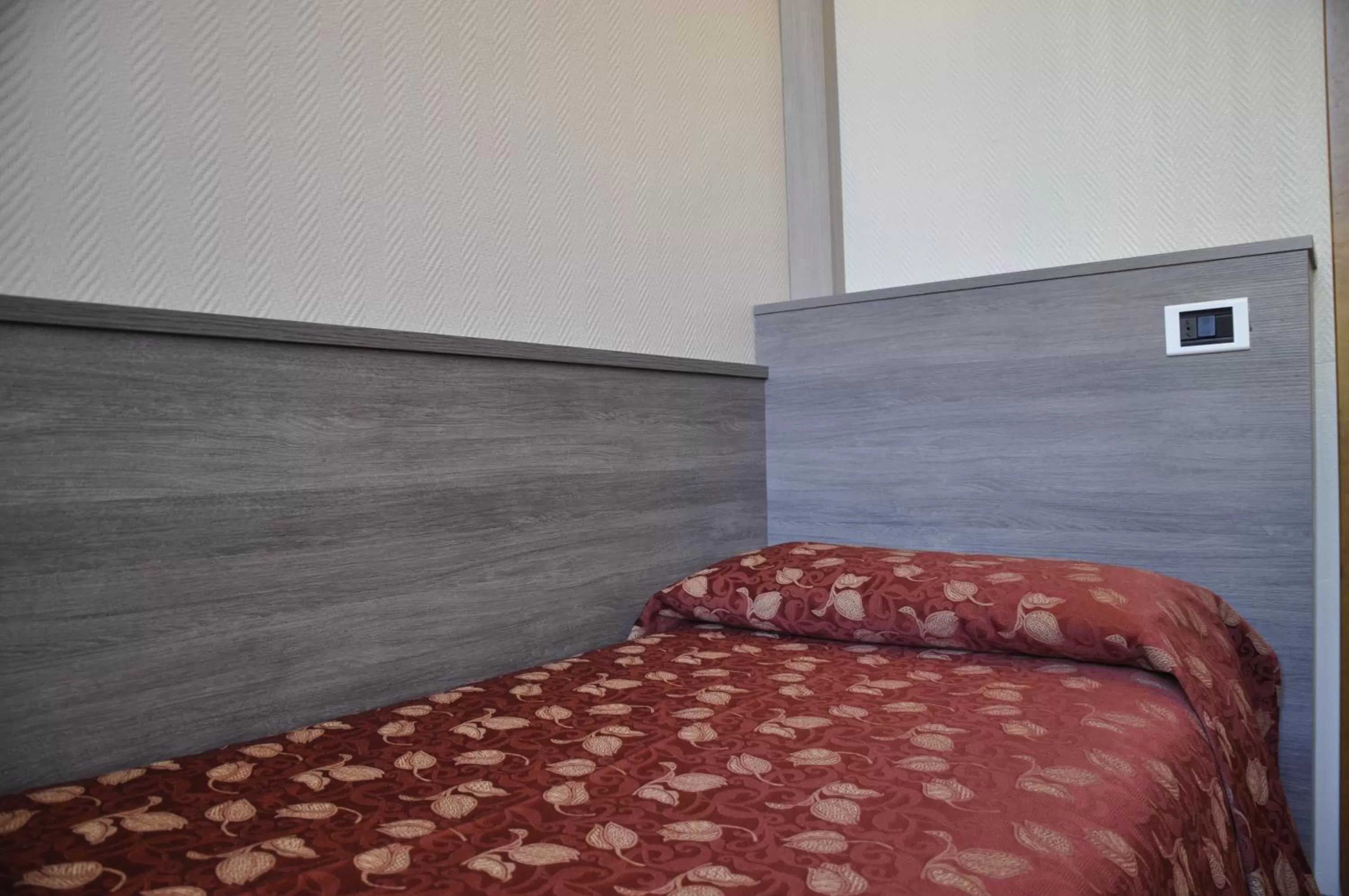 Photo of the whole room, Bed in Hotel Est Piombino