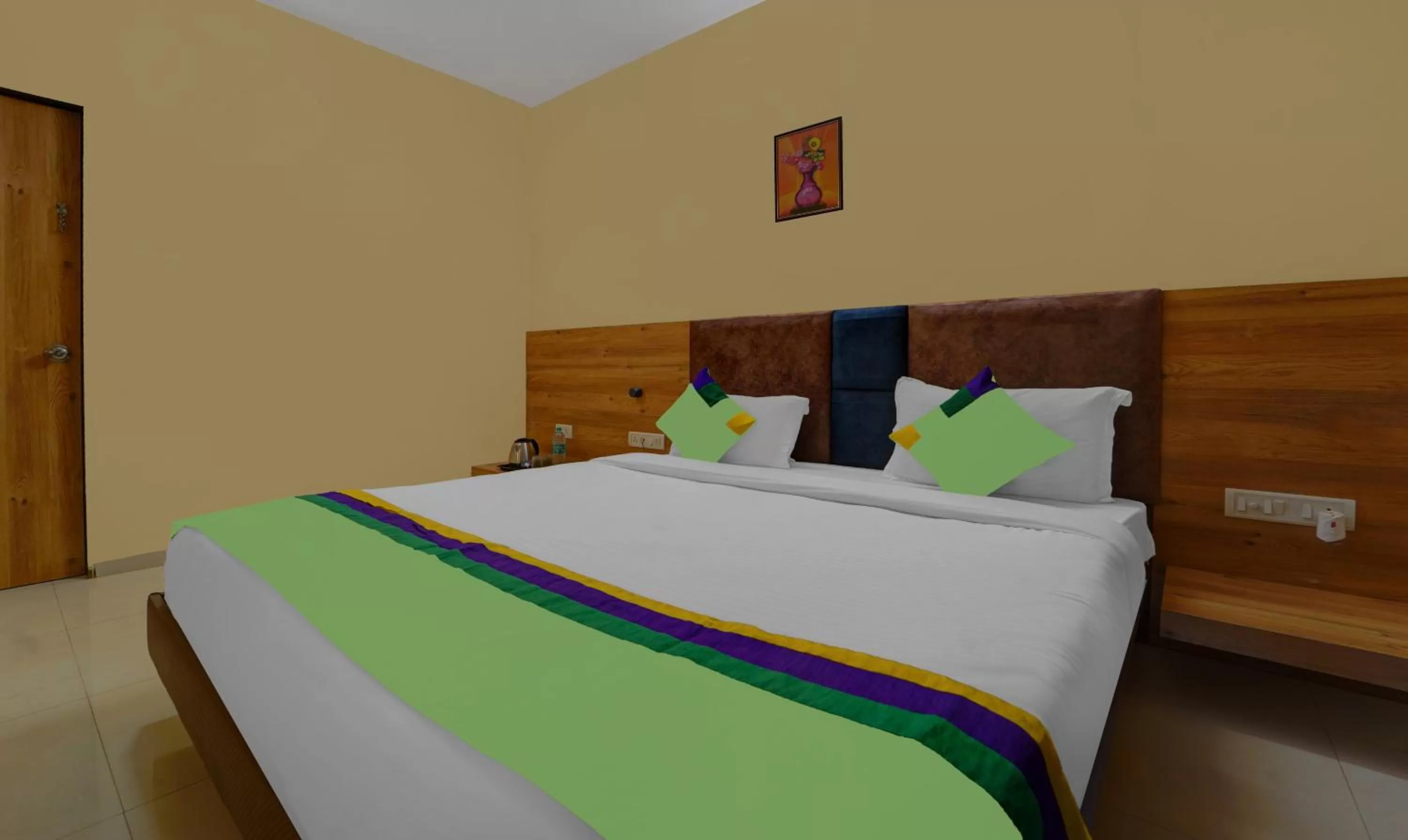 Bed in Treebo Trend Iceberg