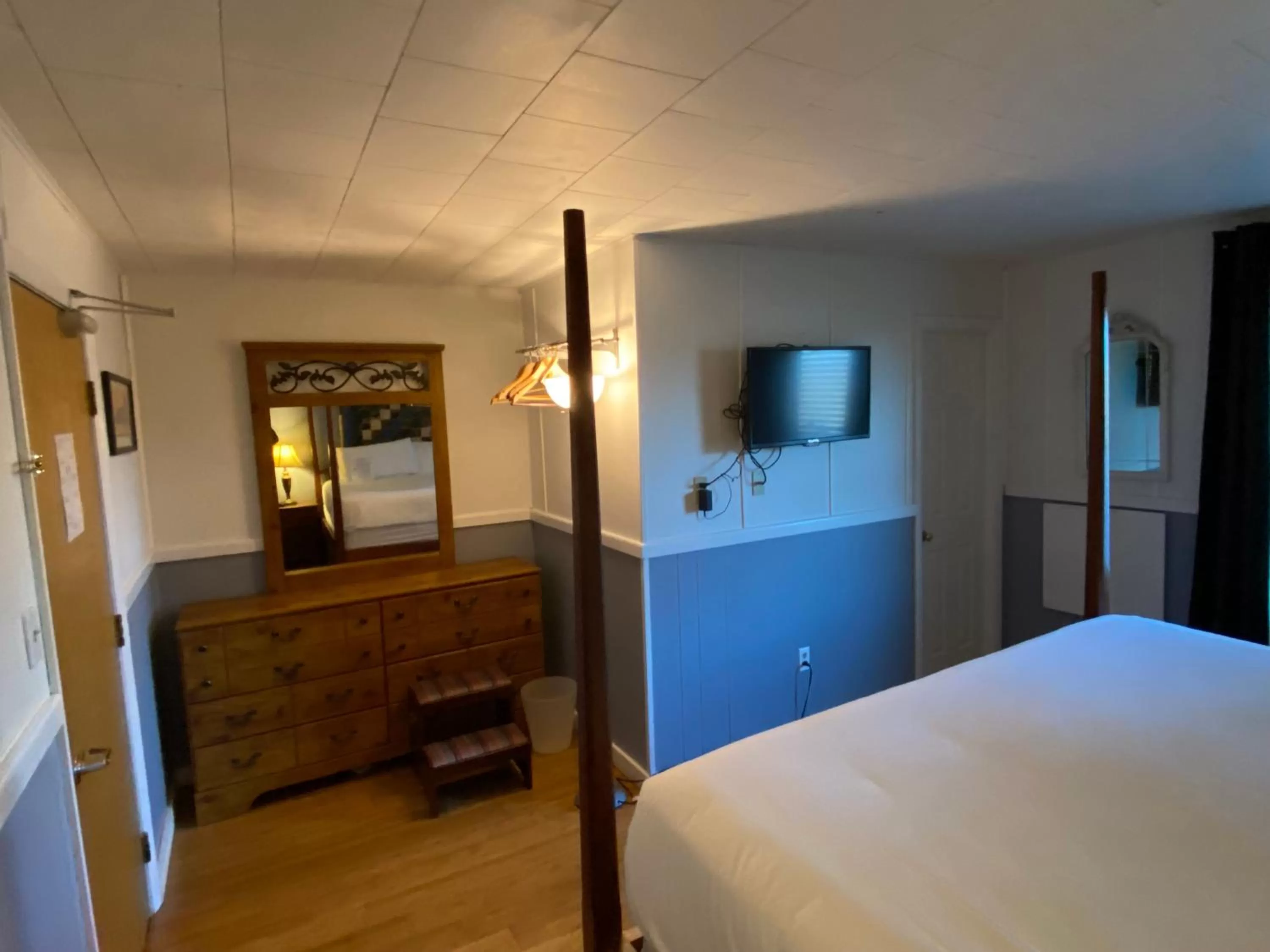 Bed in Bromley View Inn