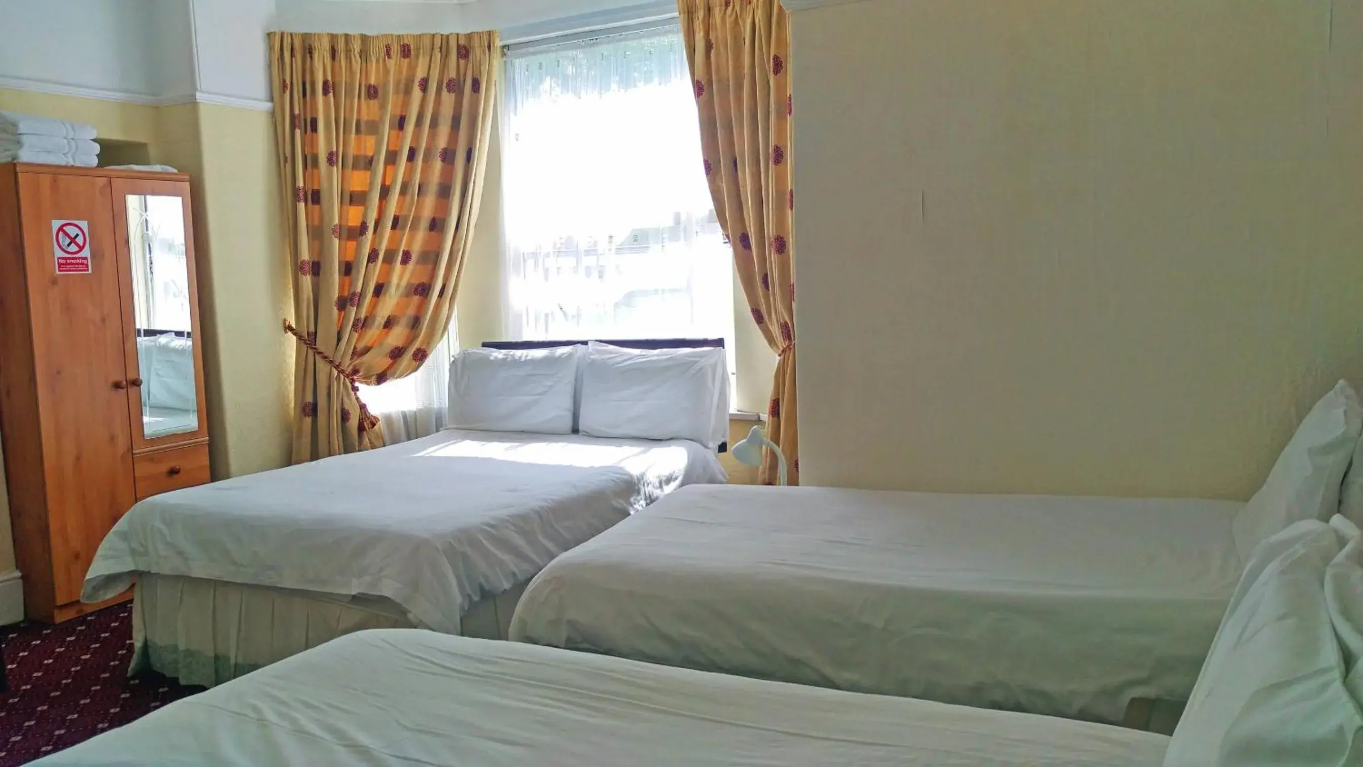 The George Guest House The George Guest House