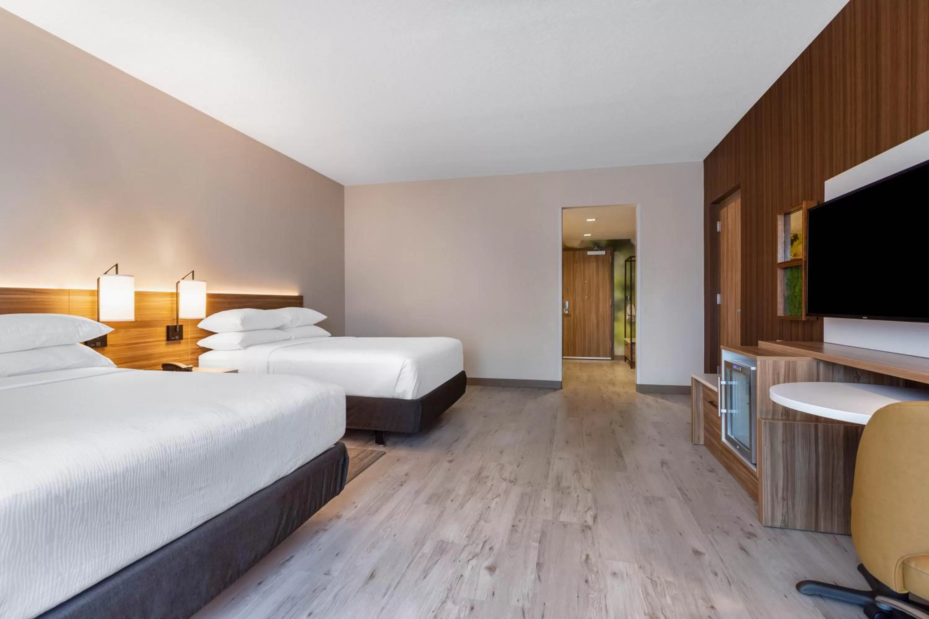 Photo of the whole room, Bed in Wyndham Garden Orlando Universal / I Drive