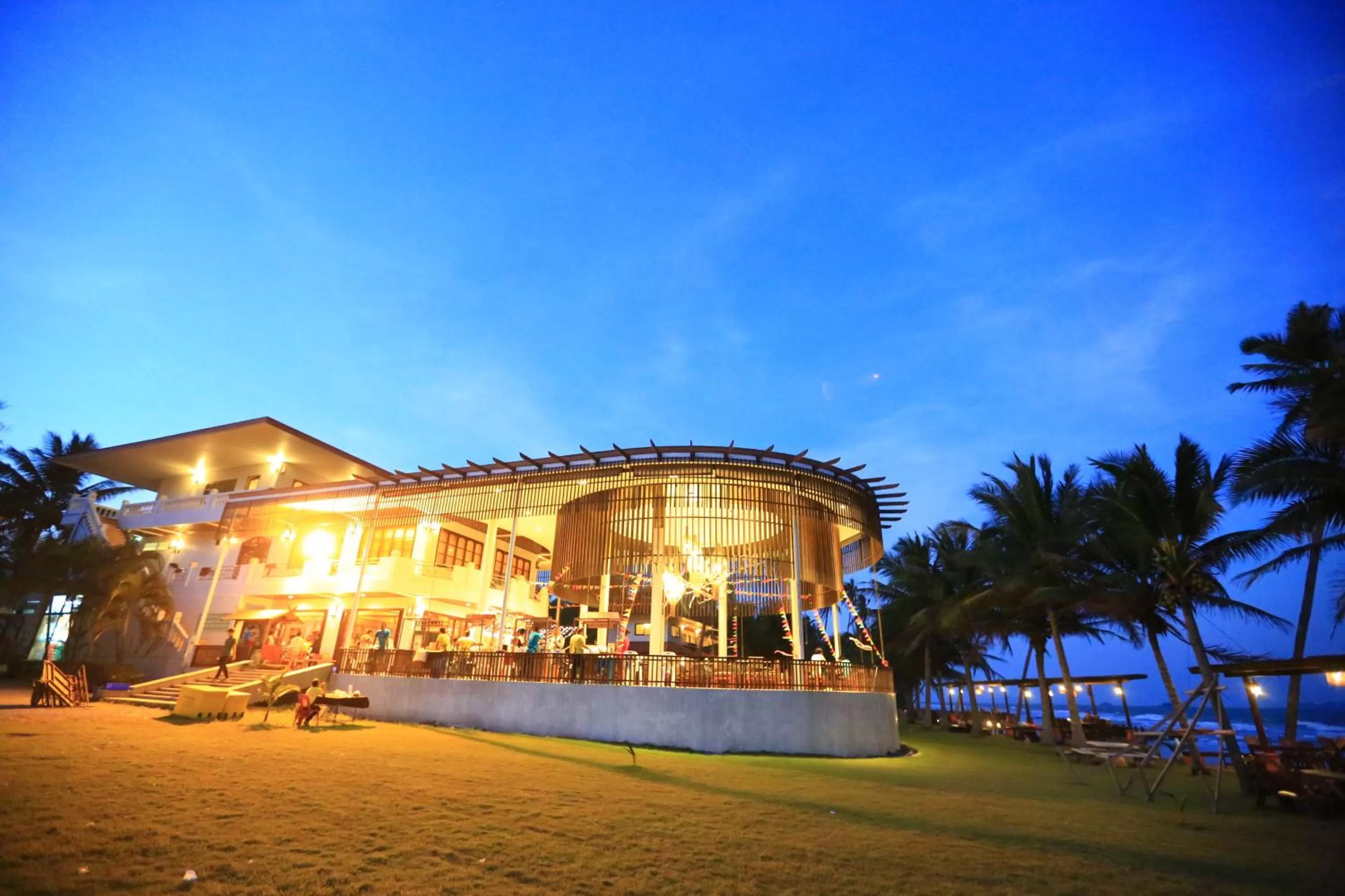 Restaurant/places to eat in Ban Saithong Beach Resort
