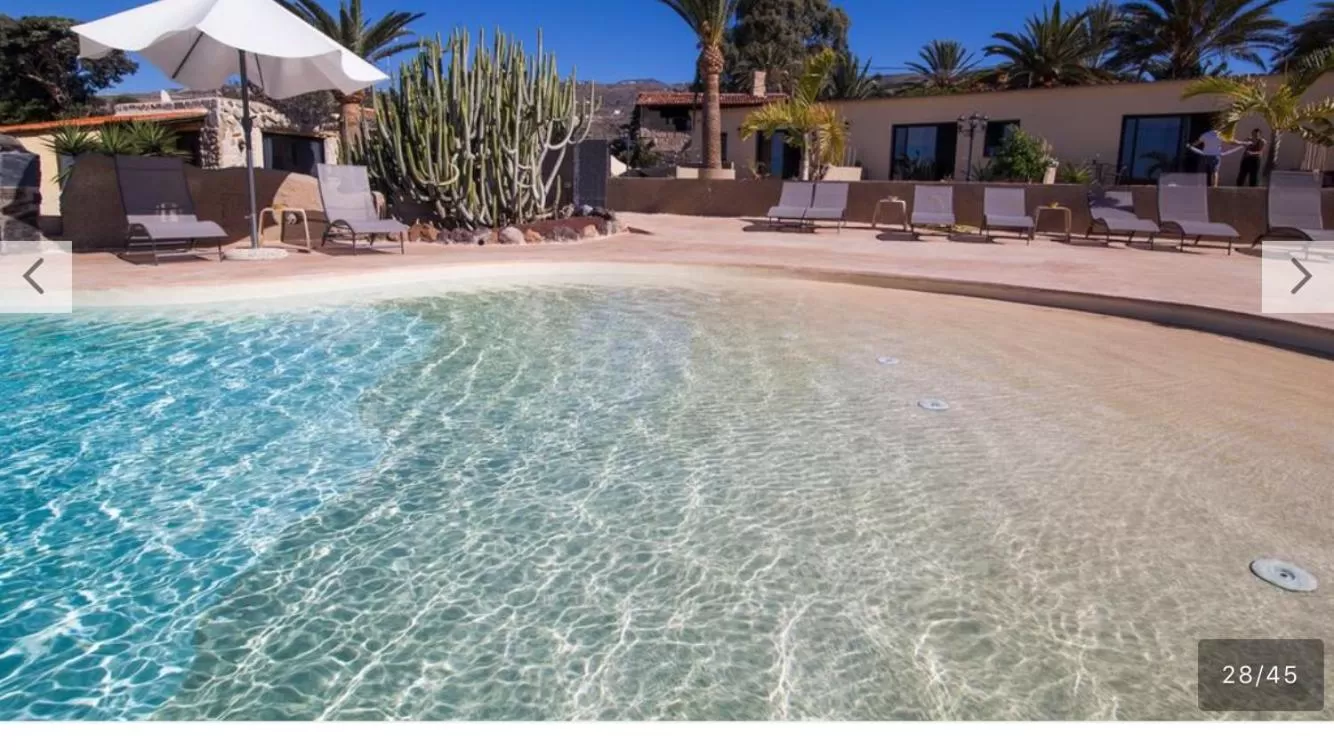 Swimming Pool in Paraiso villas