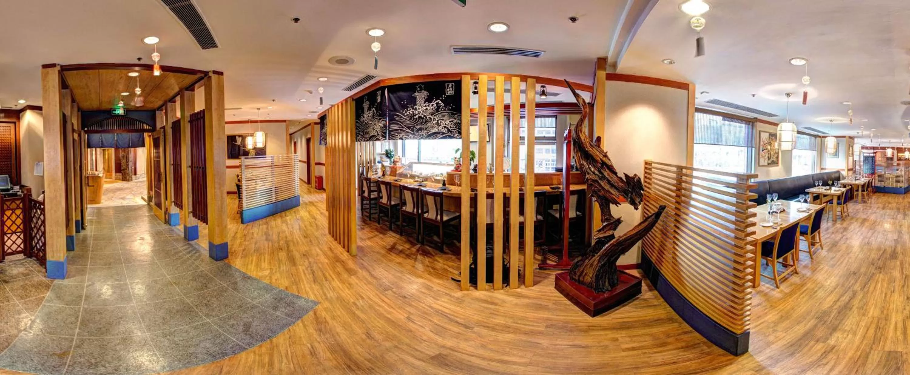 Restaurant/places to eat in Shangri-La Dalian