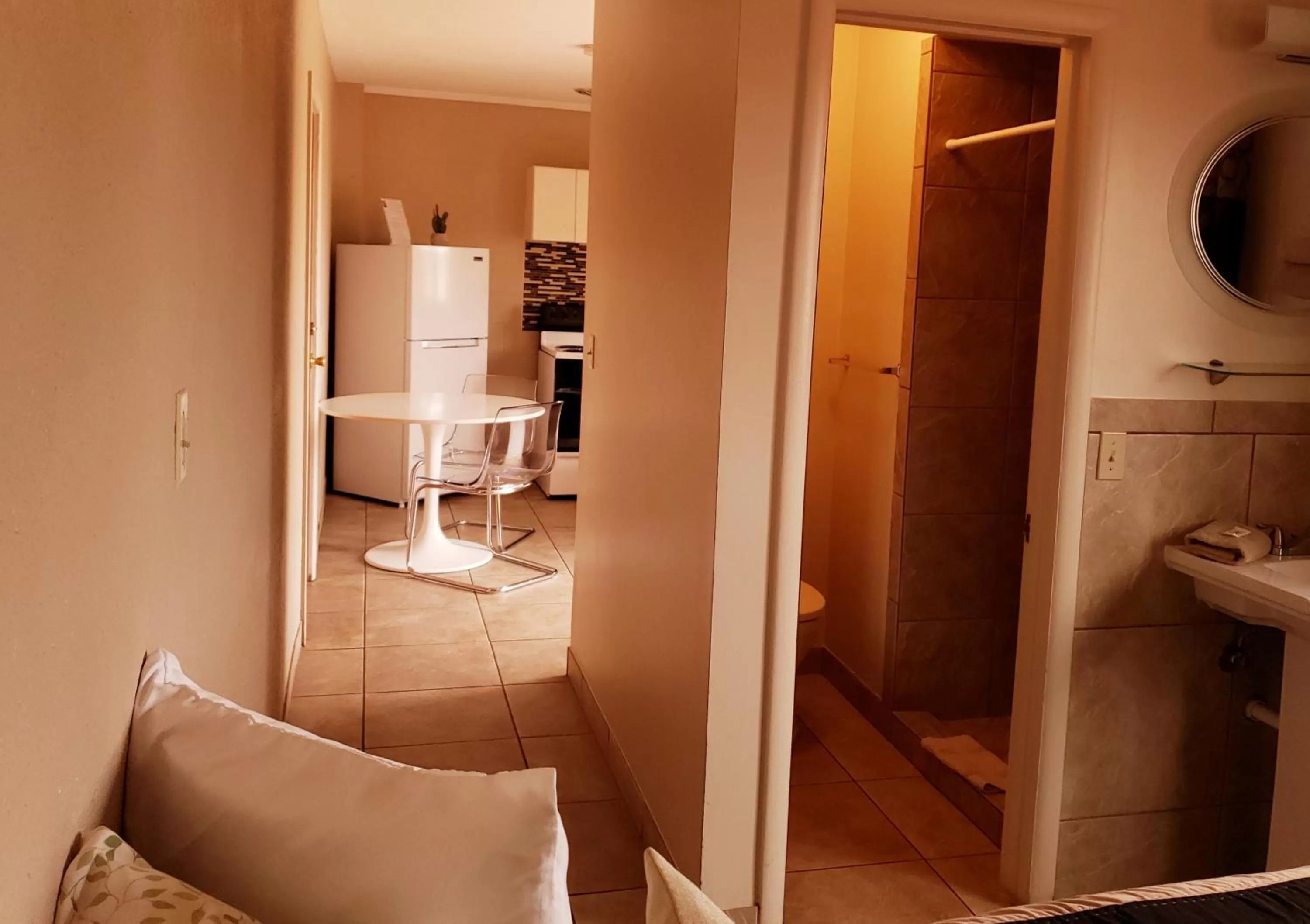 Bathroom in Red Rock Motel and Dam Motel