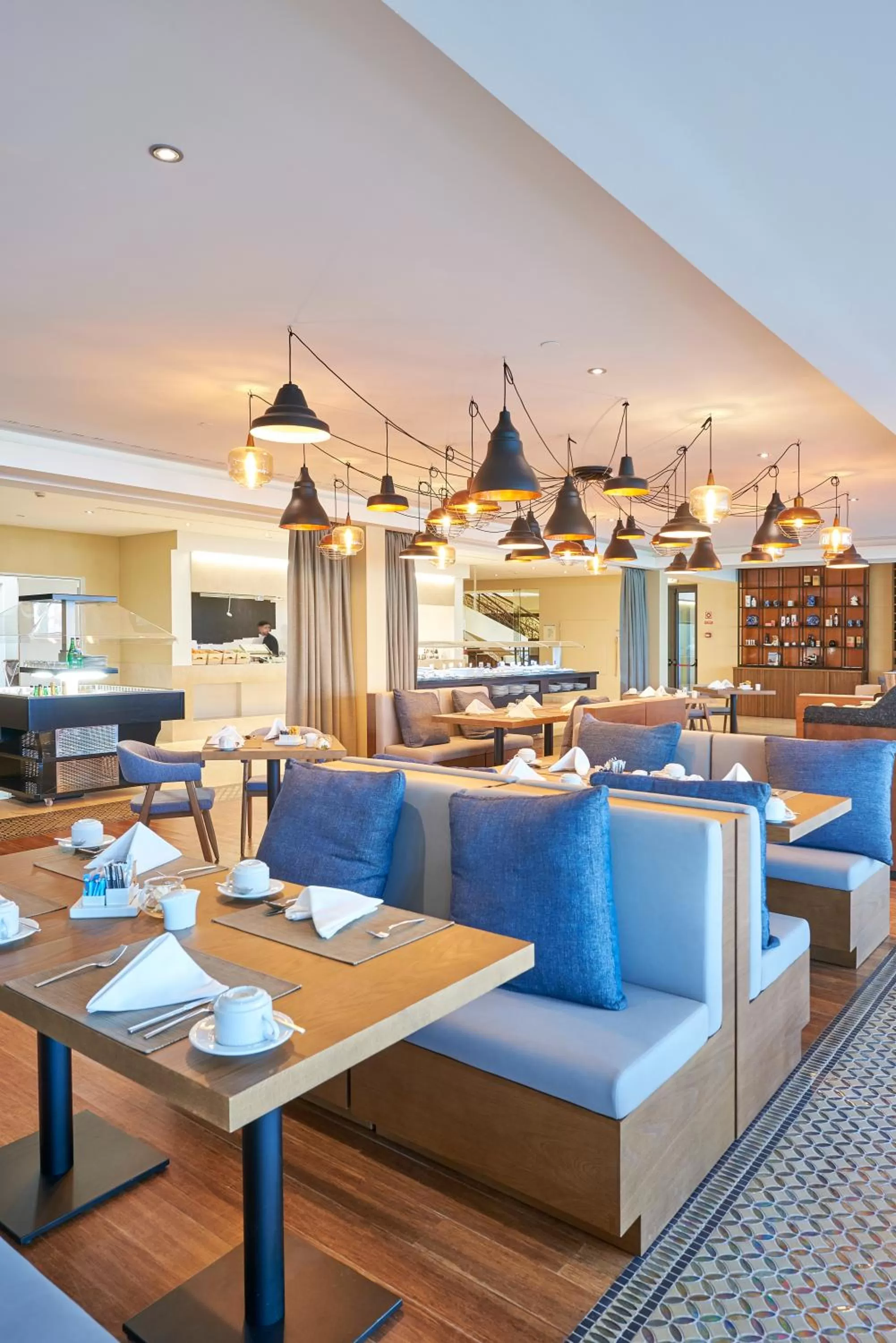 Restaurant/places to eat in Cascade Wellness Resort