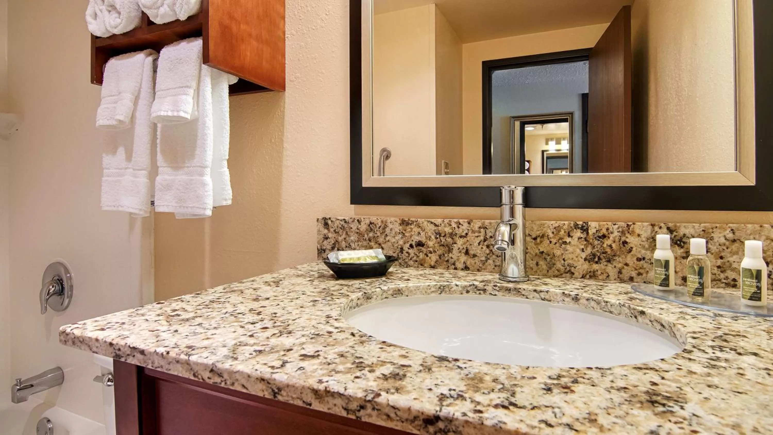 Double Room with Two Double Beds in Best Western Plus New Ulm