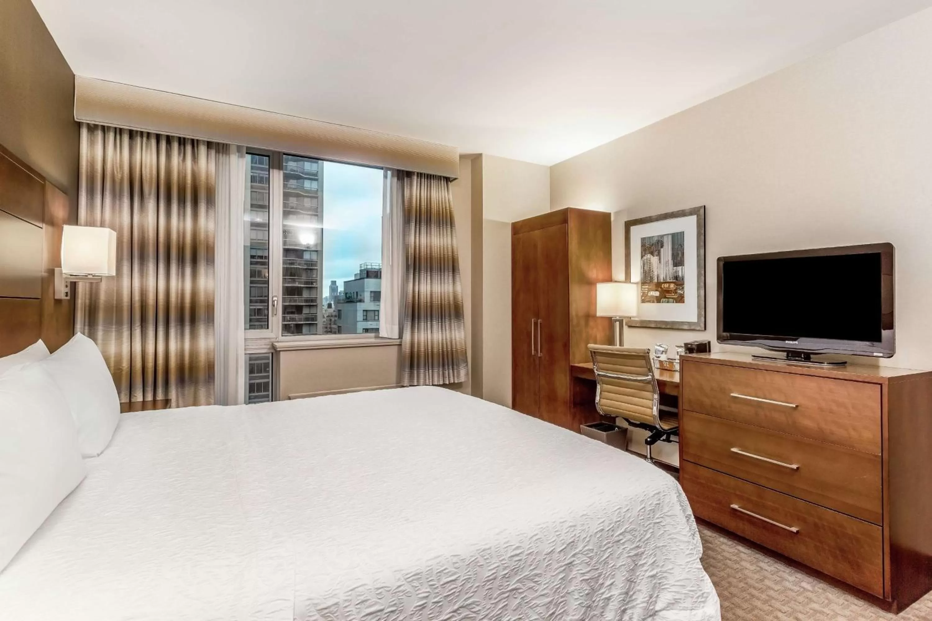 TV and multimedia, Bed in Hampton Inn Manhattan Grand Central