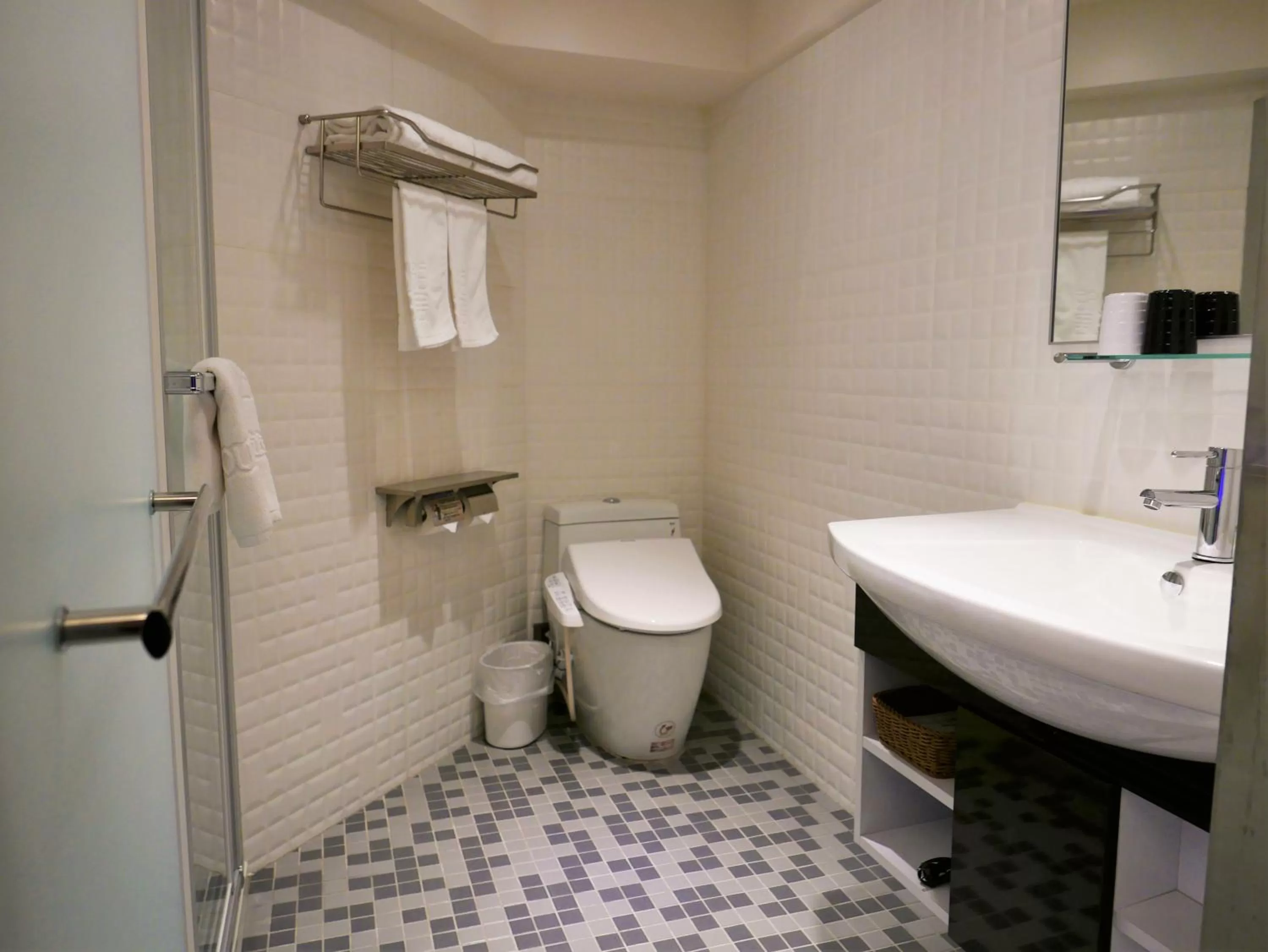 Bathroom in 泊居旅店二館 Oursinn Hotel 2