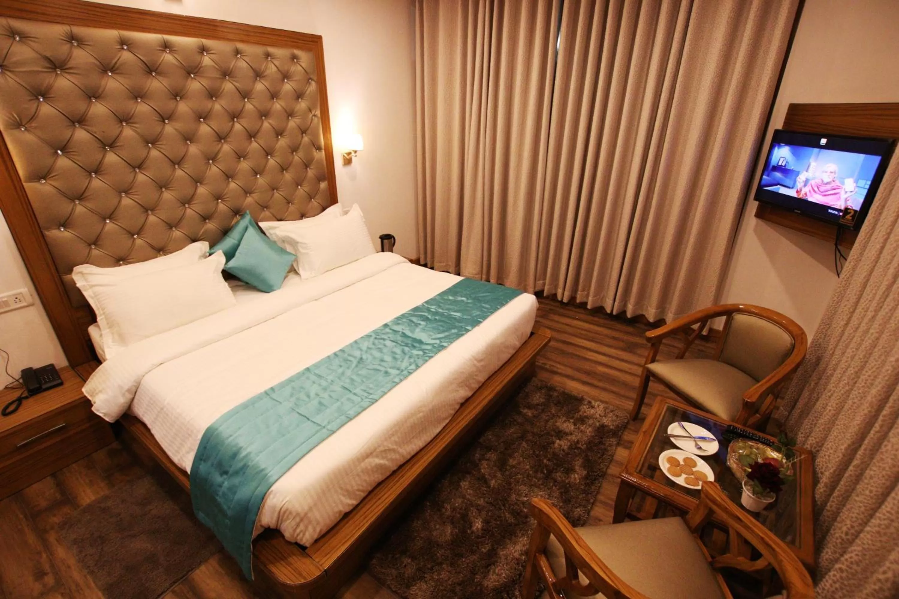 Autumn, Bed in Kalista Resort