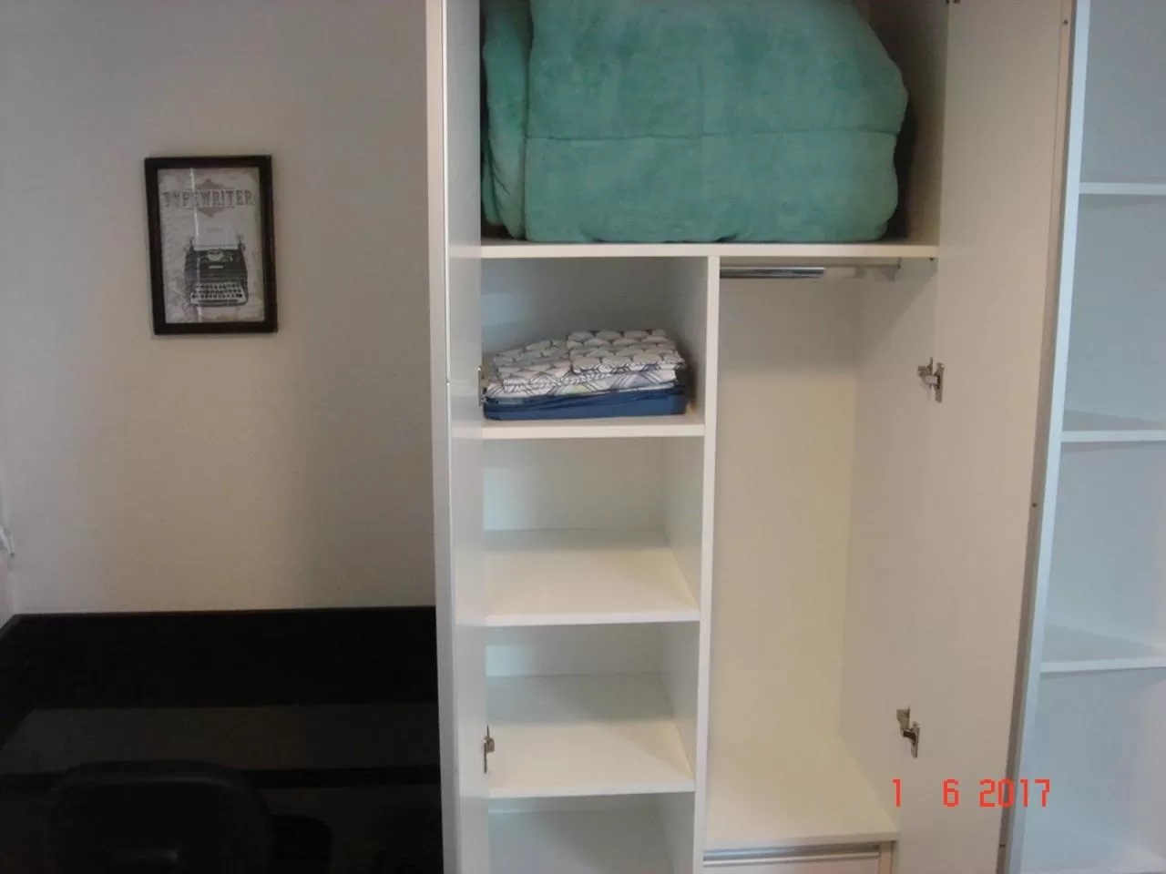 Wall Street Flat Service