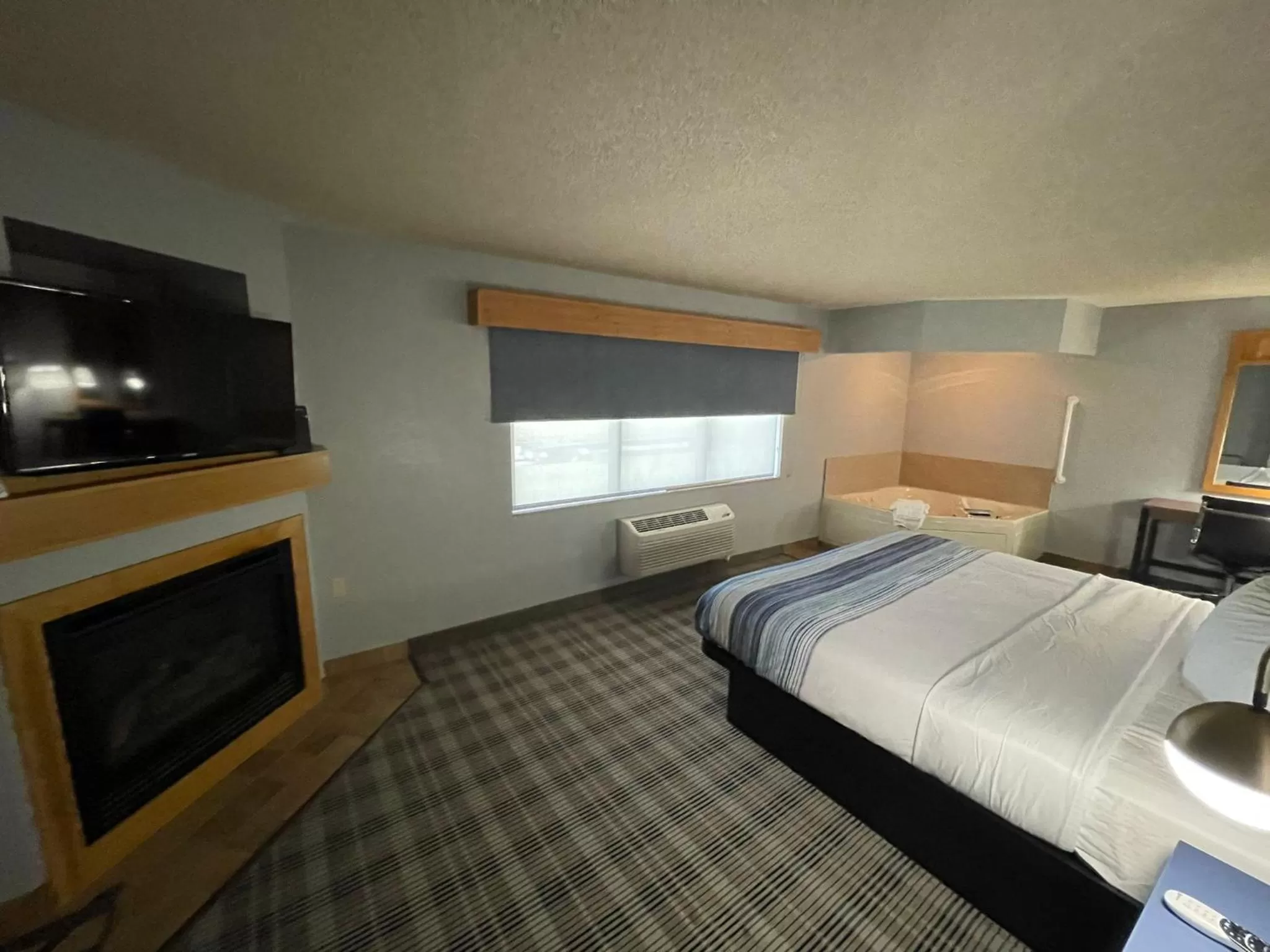 Photo of the whole room, Bed in AmericInn by Wyndham Sayre