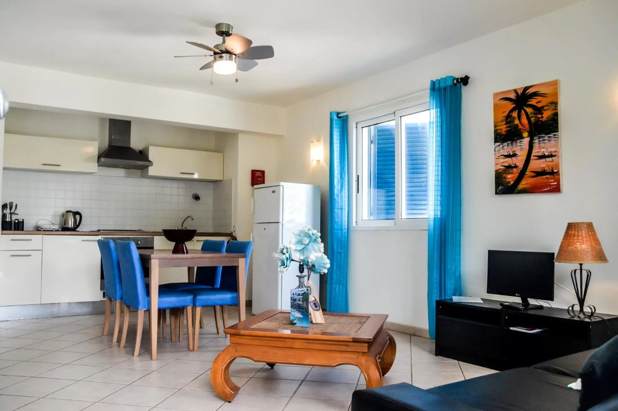 Communal lounge/ TV room, Seating Area in Leme Bedje Residence