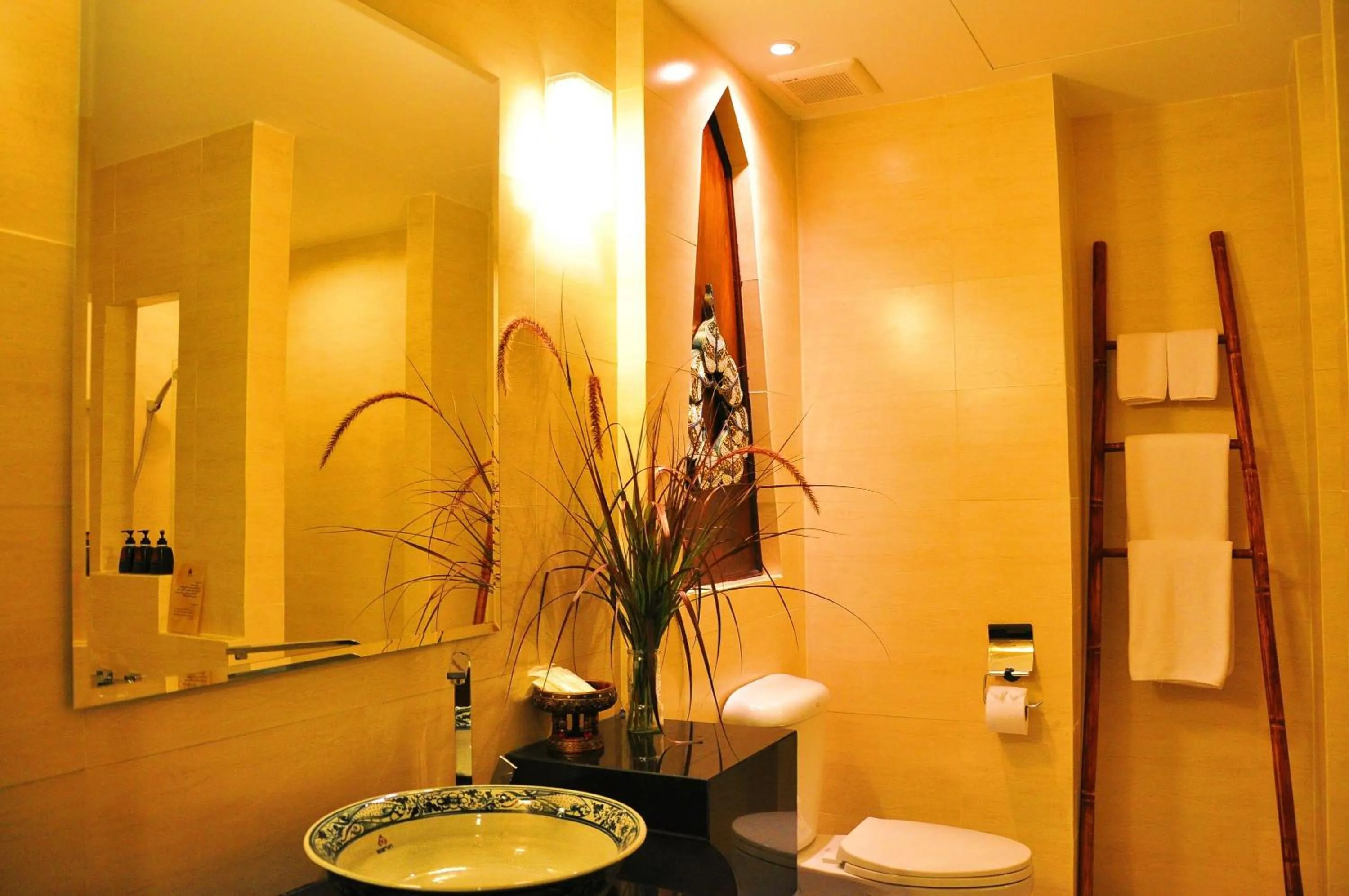Bathroom in Navatara Phuket Resort