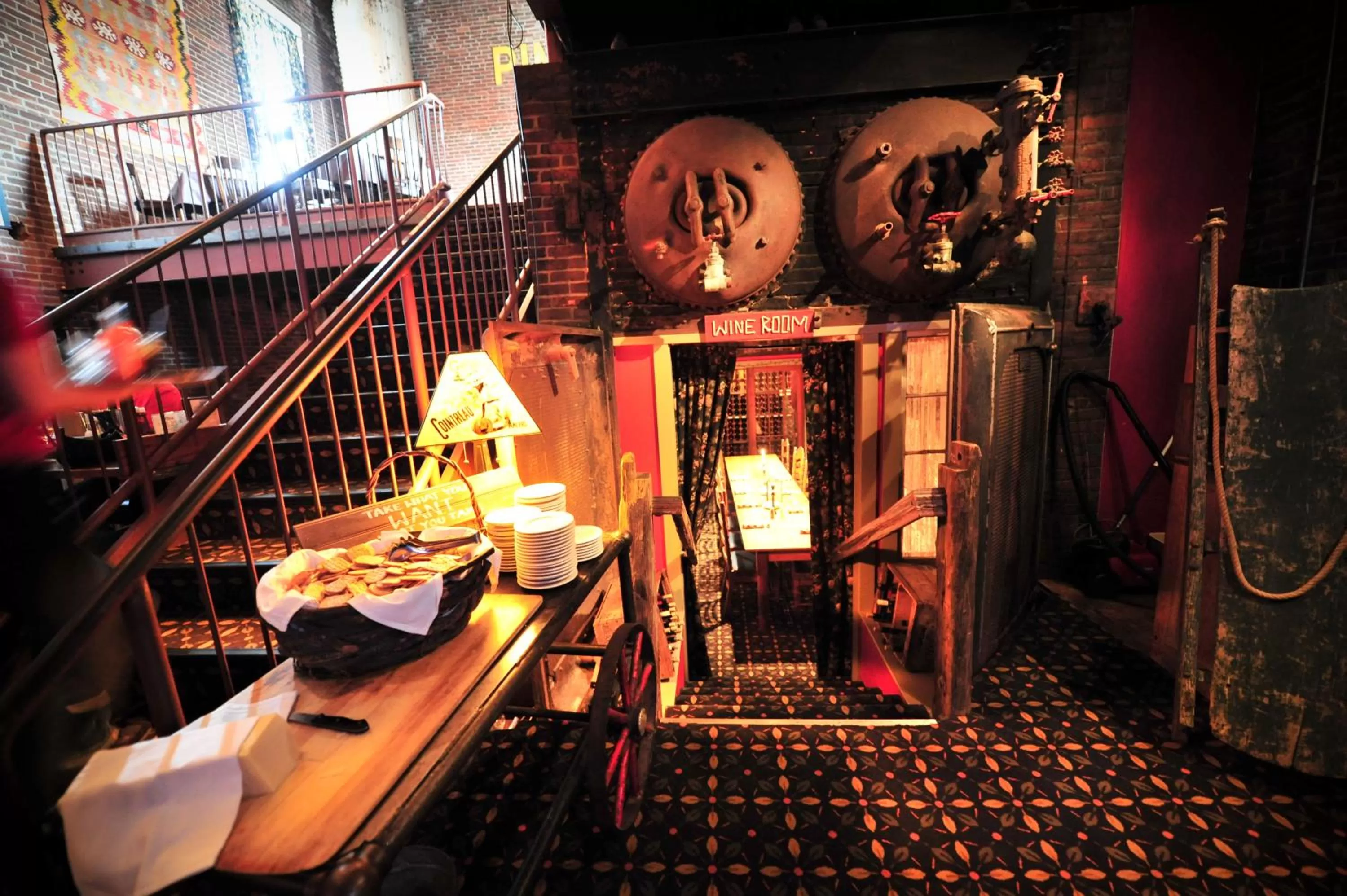 Restaurant/places to eat in The Common Man Inn, Spa & Lodge