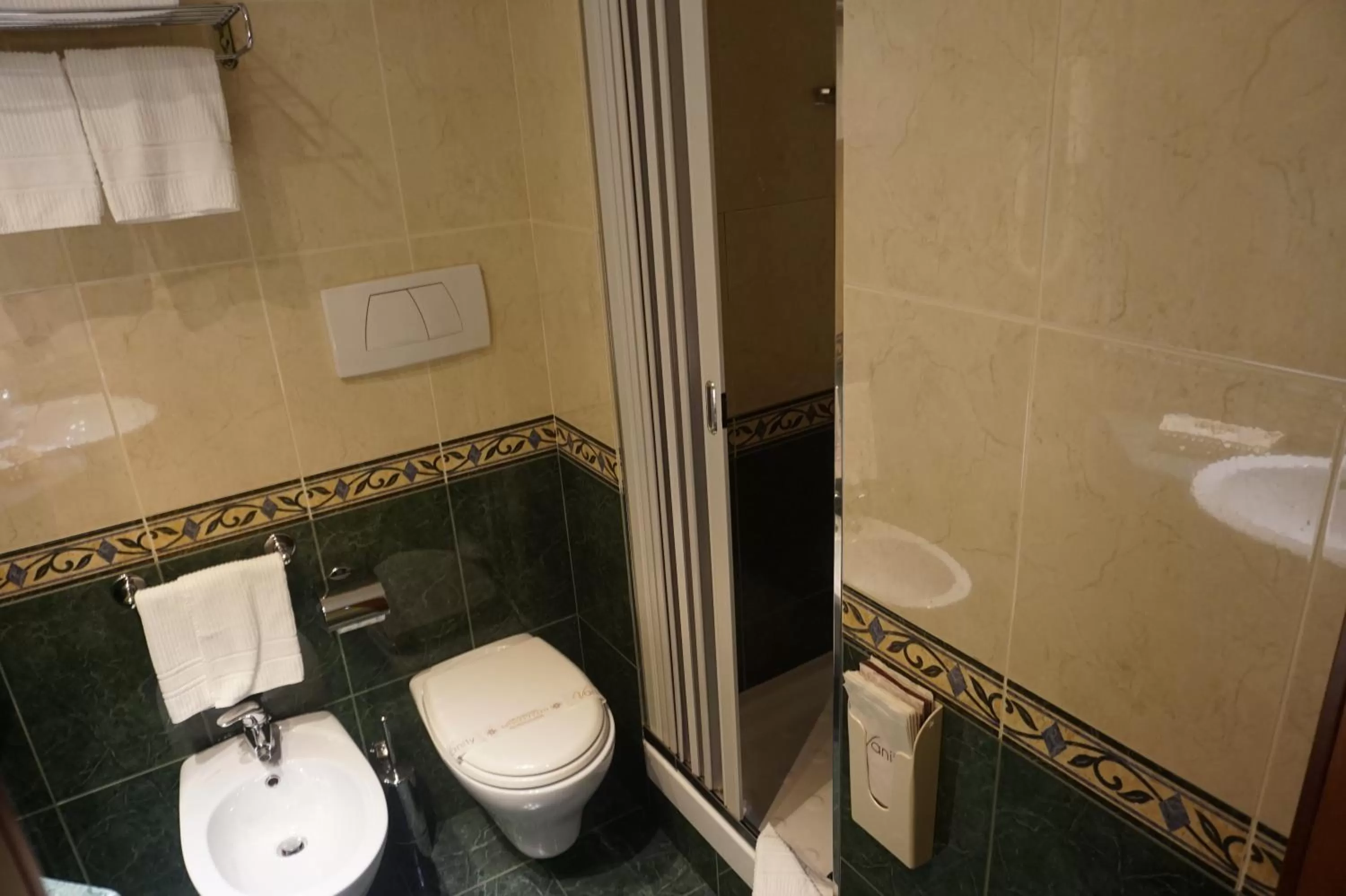 Bathroom in Hotel Miami