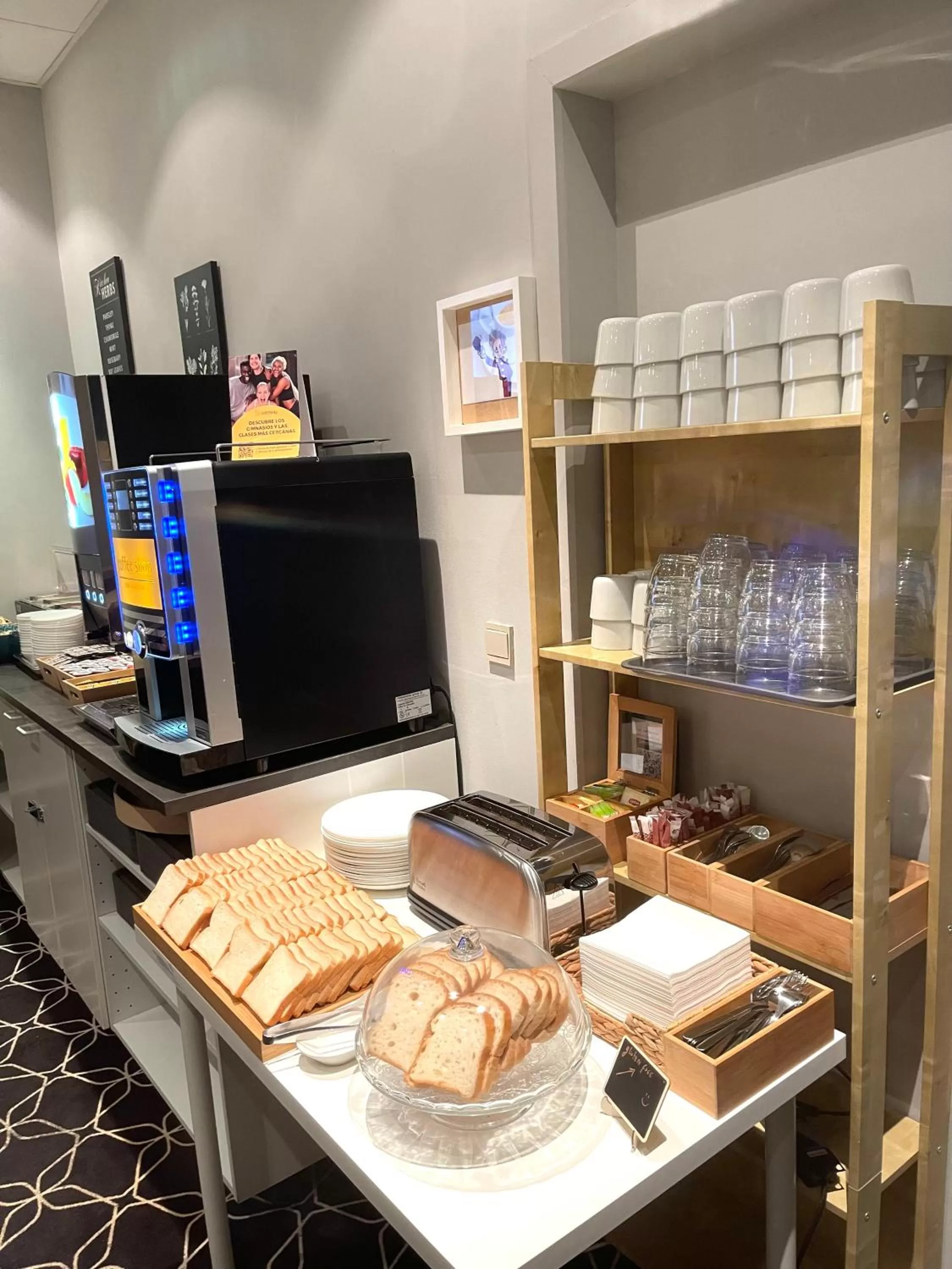 Breakfast in Safestay Brussels Grand Place