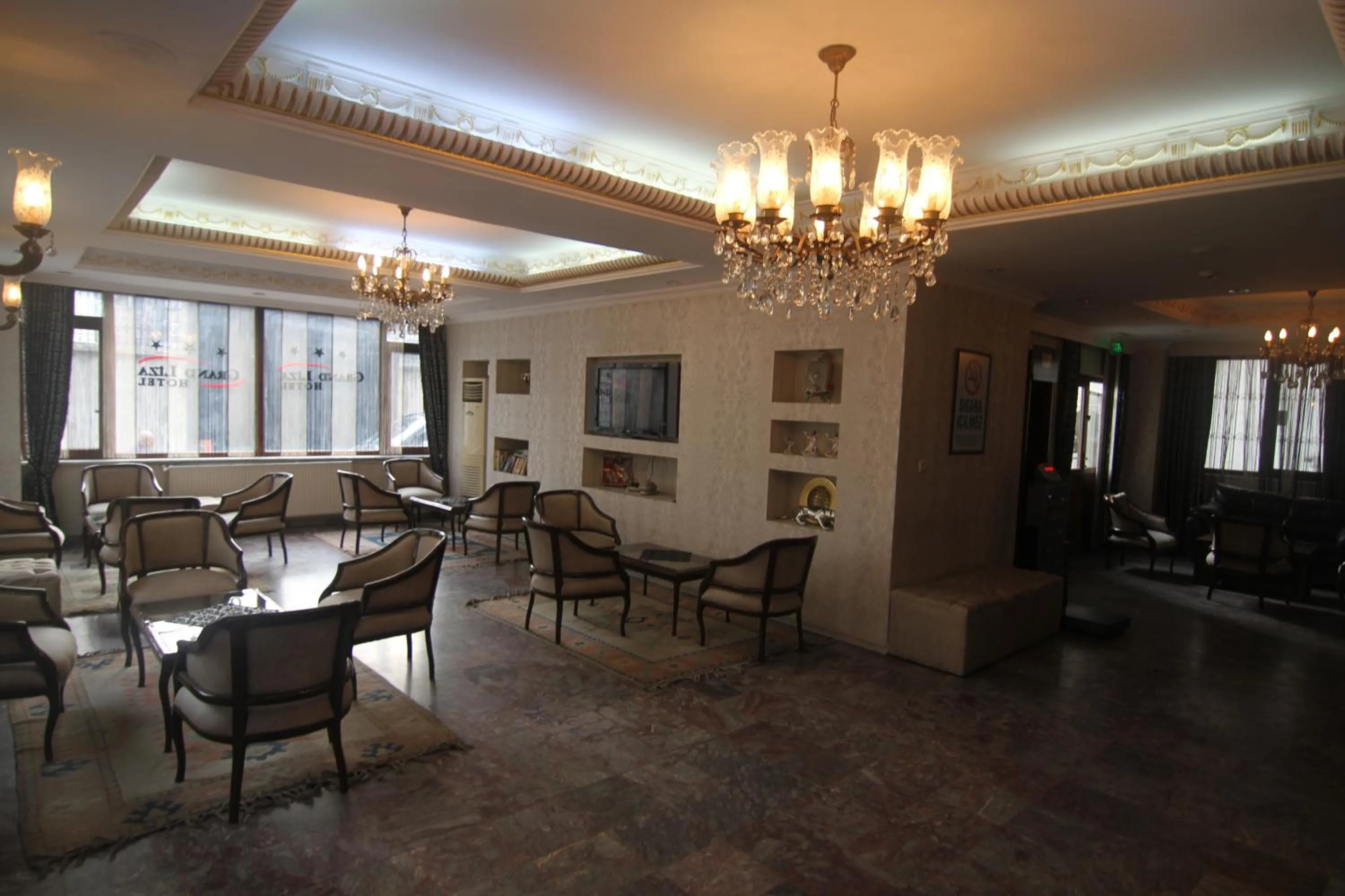 Lounge or bar in Grand Liza Hotel