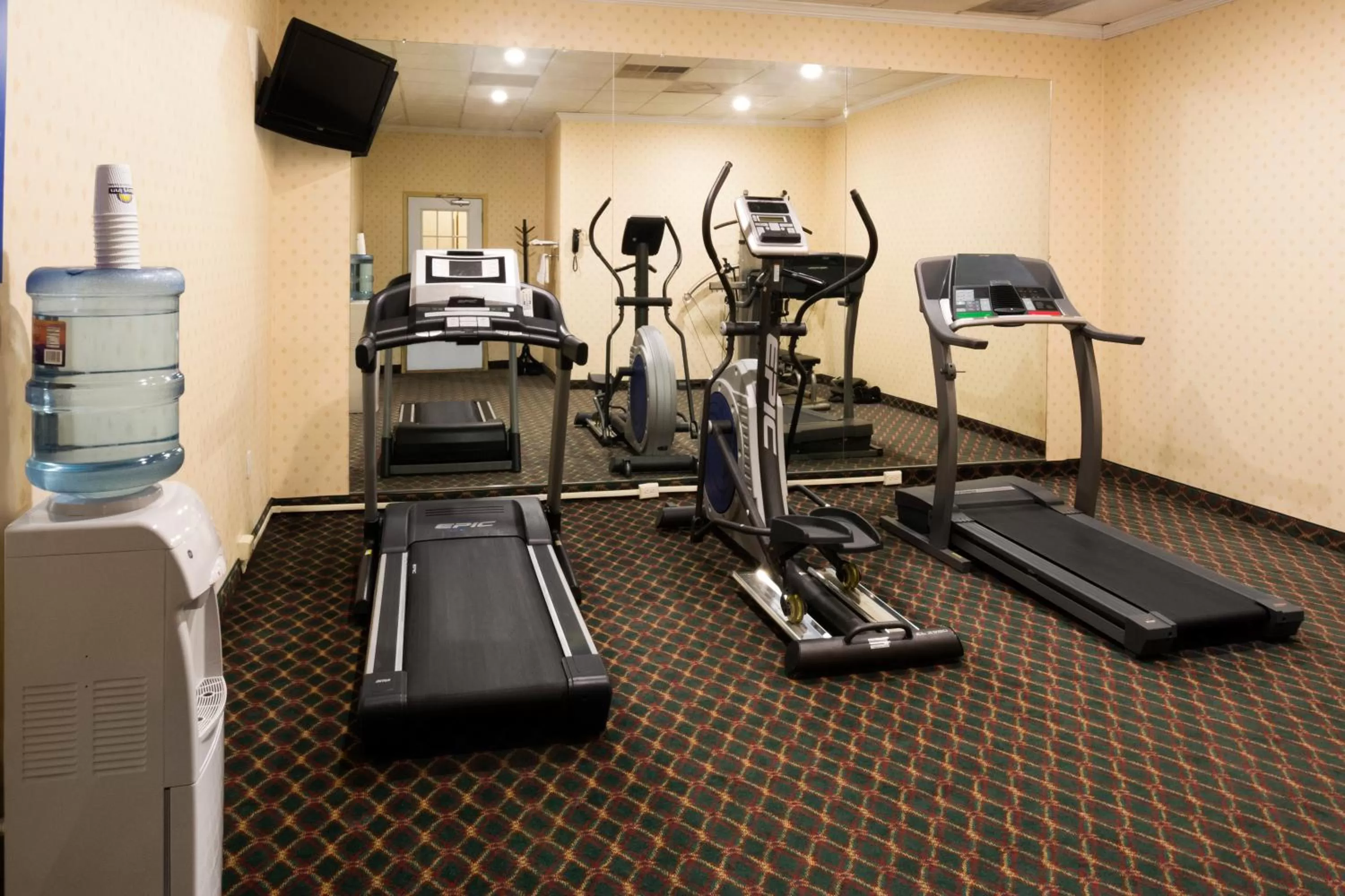 Fitness centre/facilities in Days Inn by Wyndham Rome Downtown