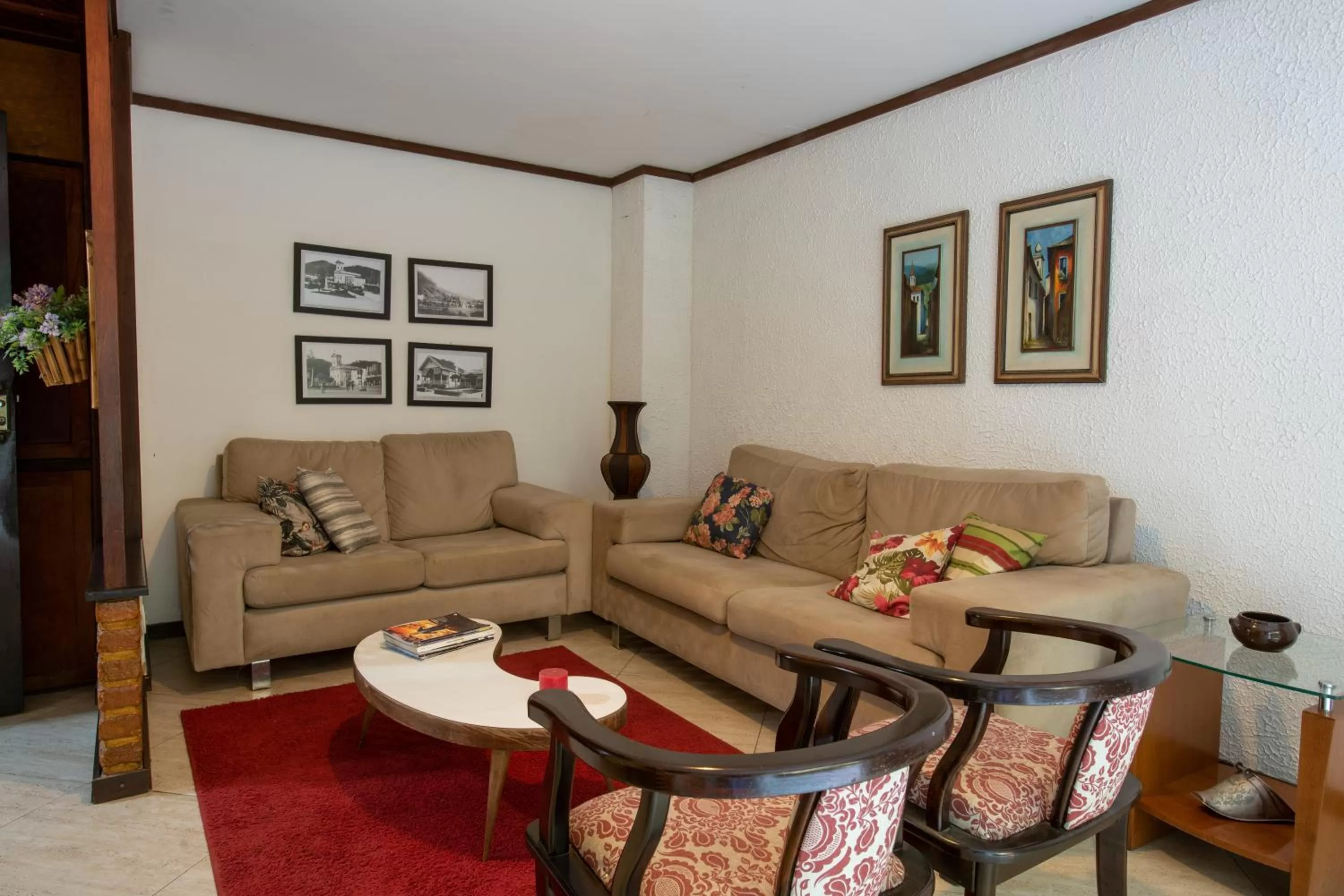 Living room in Hotel Mount Everest