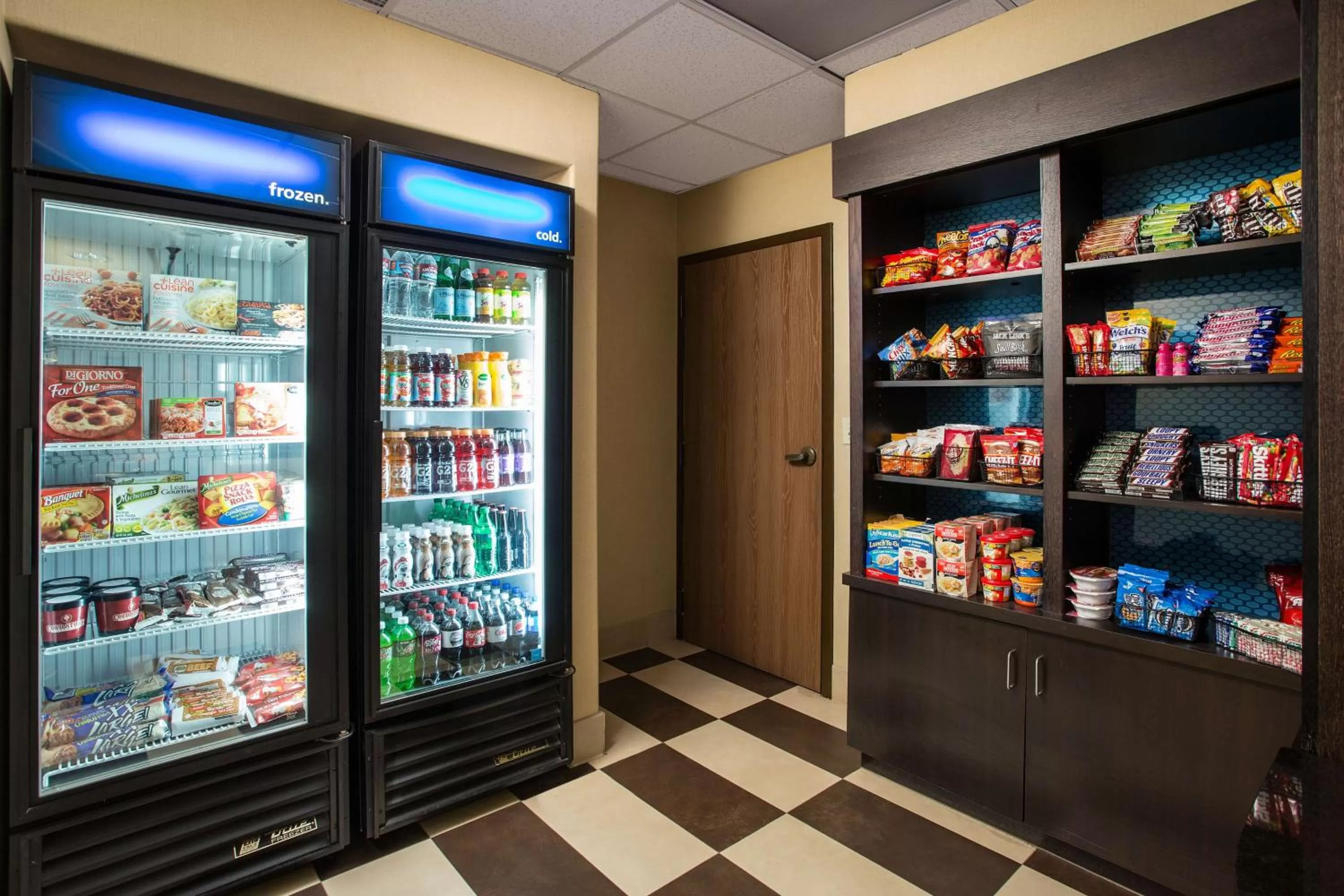 Restaurant/places to eat in Hampton Inn Loveland