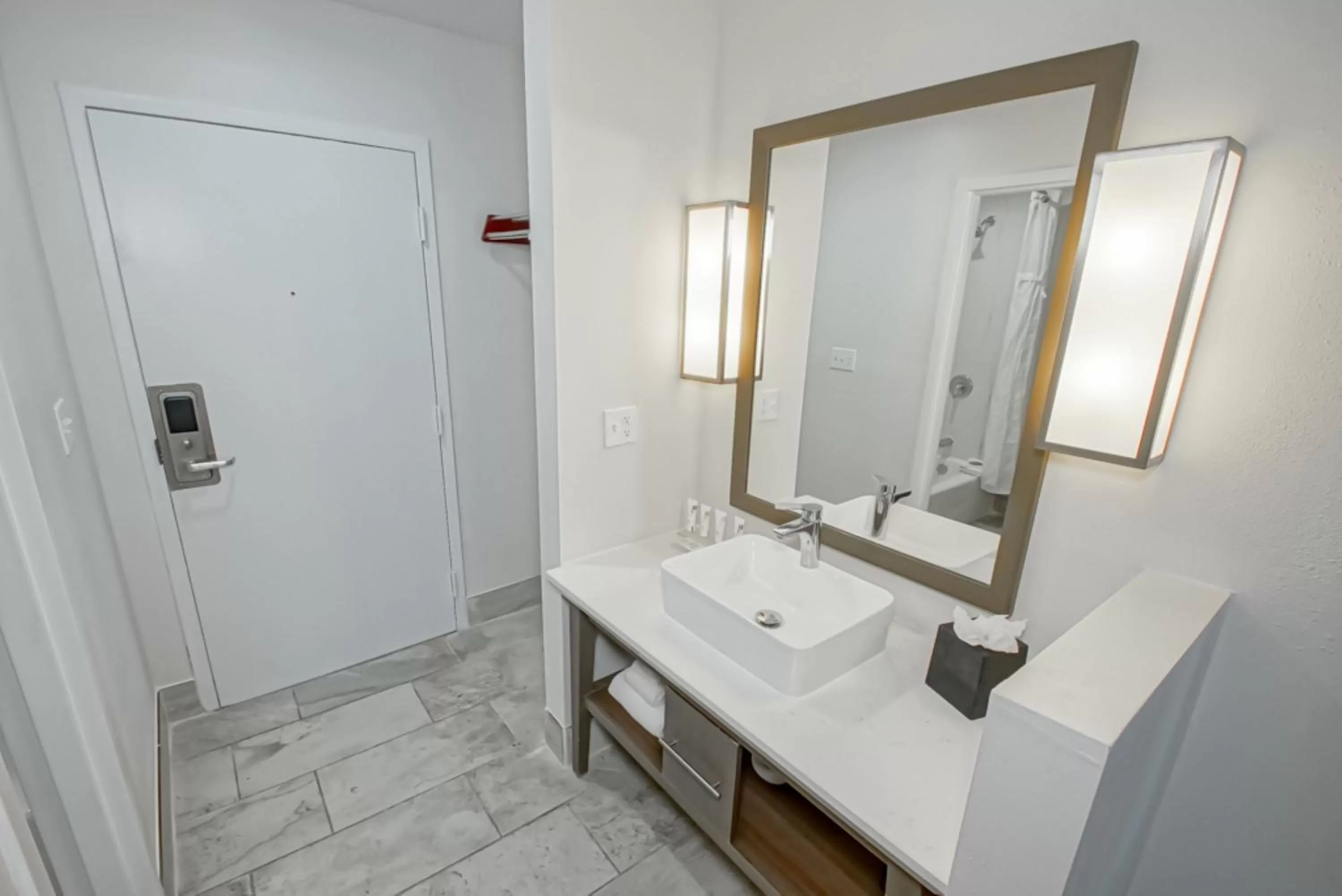 towels in Country Inn & Suites by Radisson, New Orleans I-10 East, LA