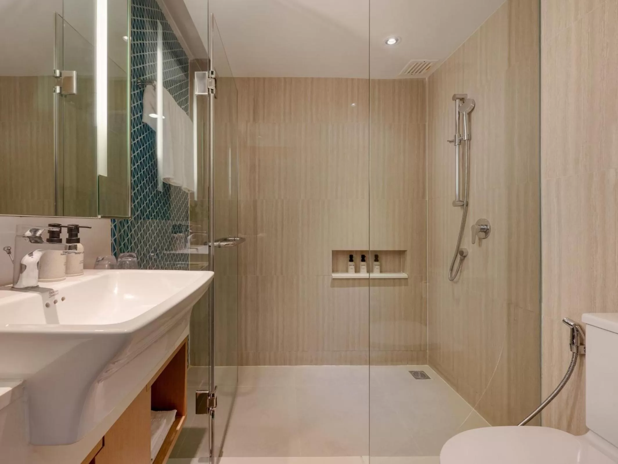 Shower in Amari Koh Samui