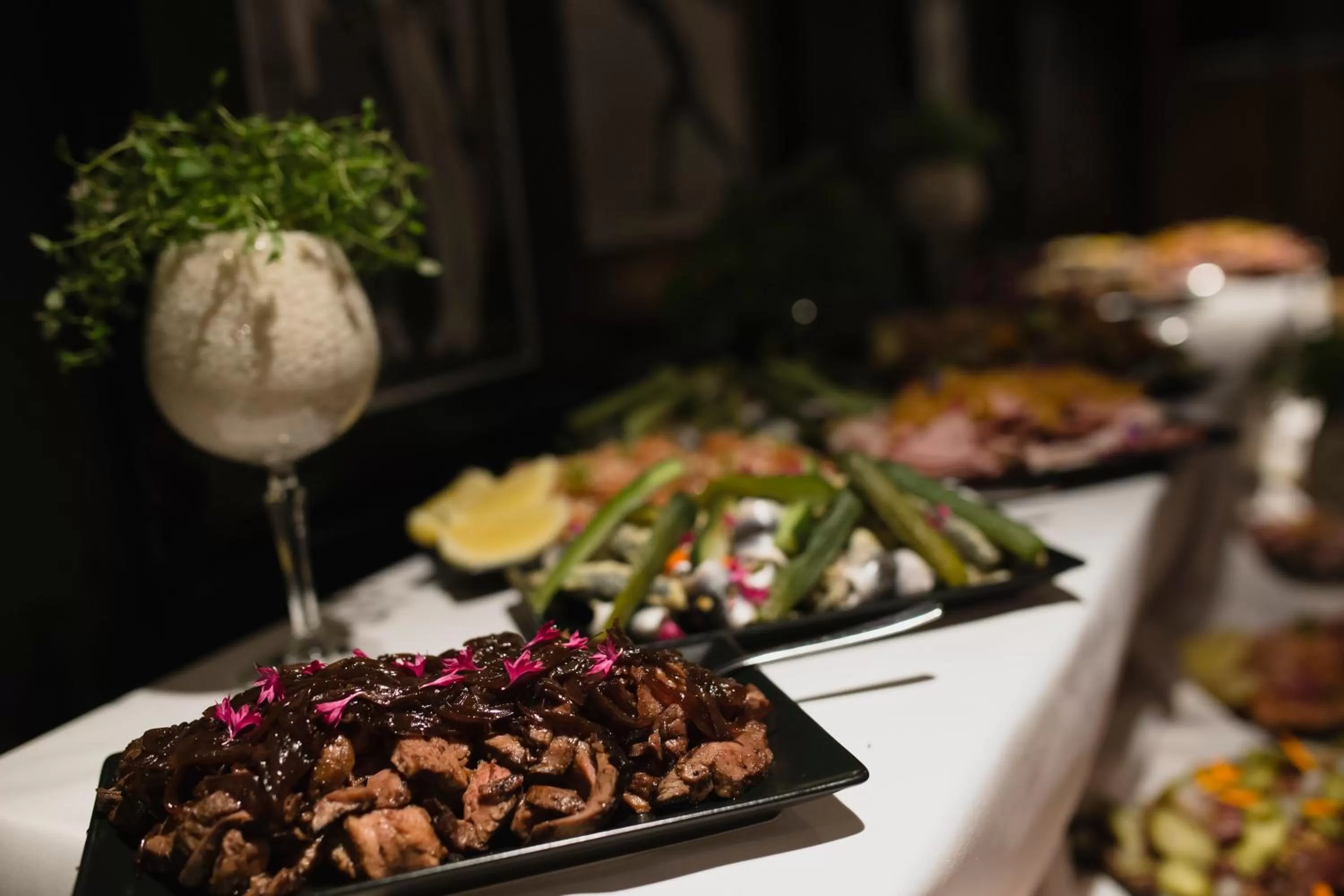 Restaurant/places to eat in GMP Clubhotel Apartments