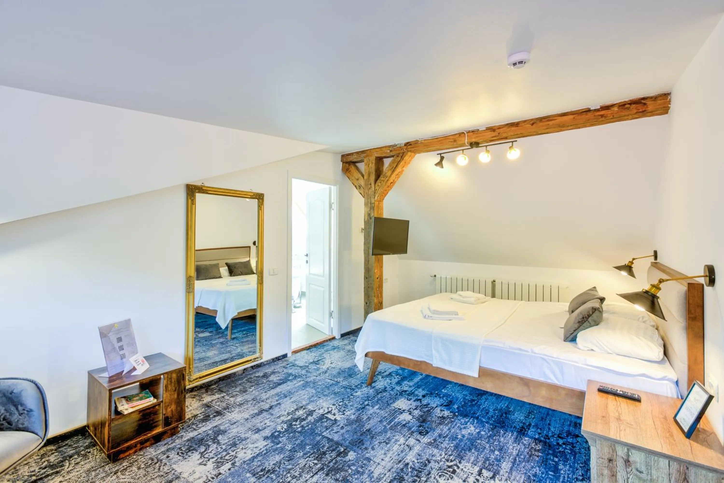 Bed in Residence Central Annapolis